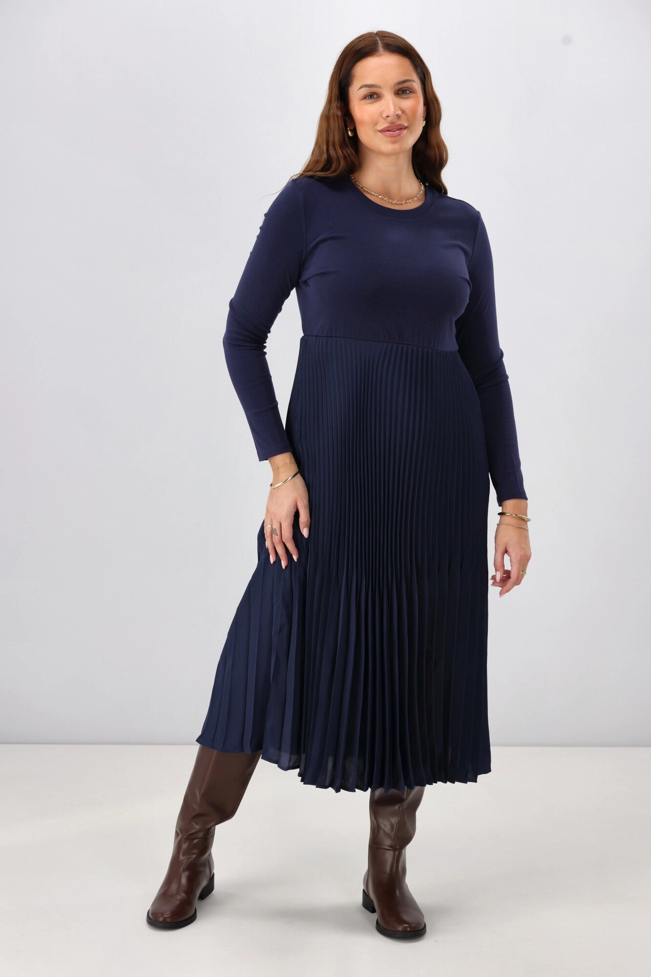 Scalloped-Edge Flawless Waistband Fit Gloss by Shine On Vester Knit Dress with Woven Pleat Skirt Midnight