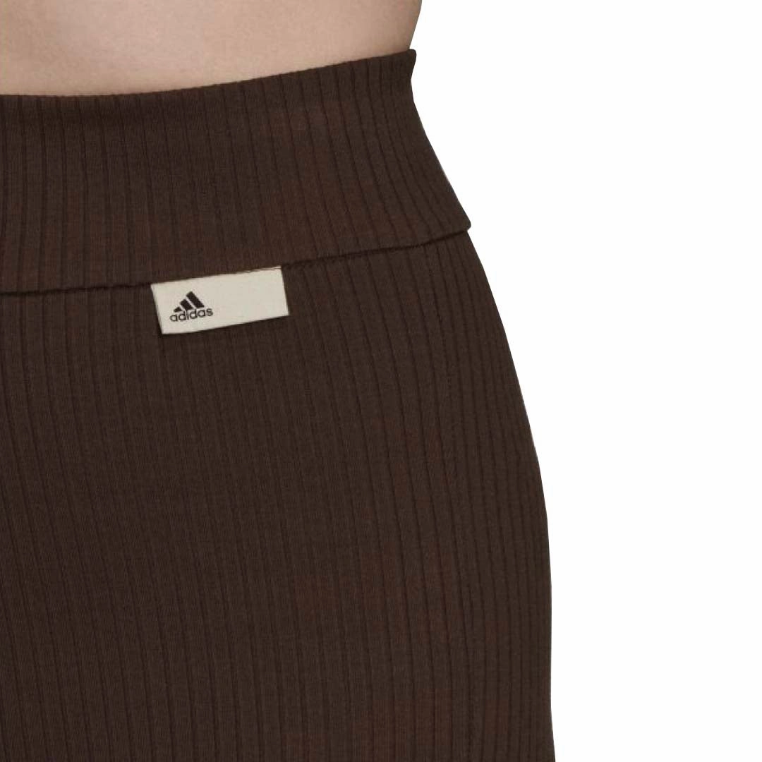 On The Go Performance Fit adidas - Women's Studio Lounge Ribbed Shorts (HN0682)