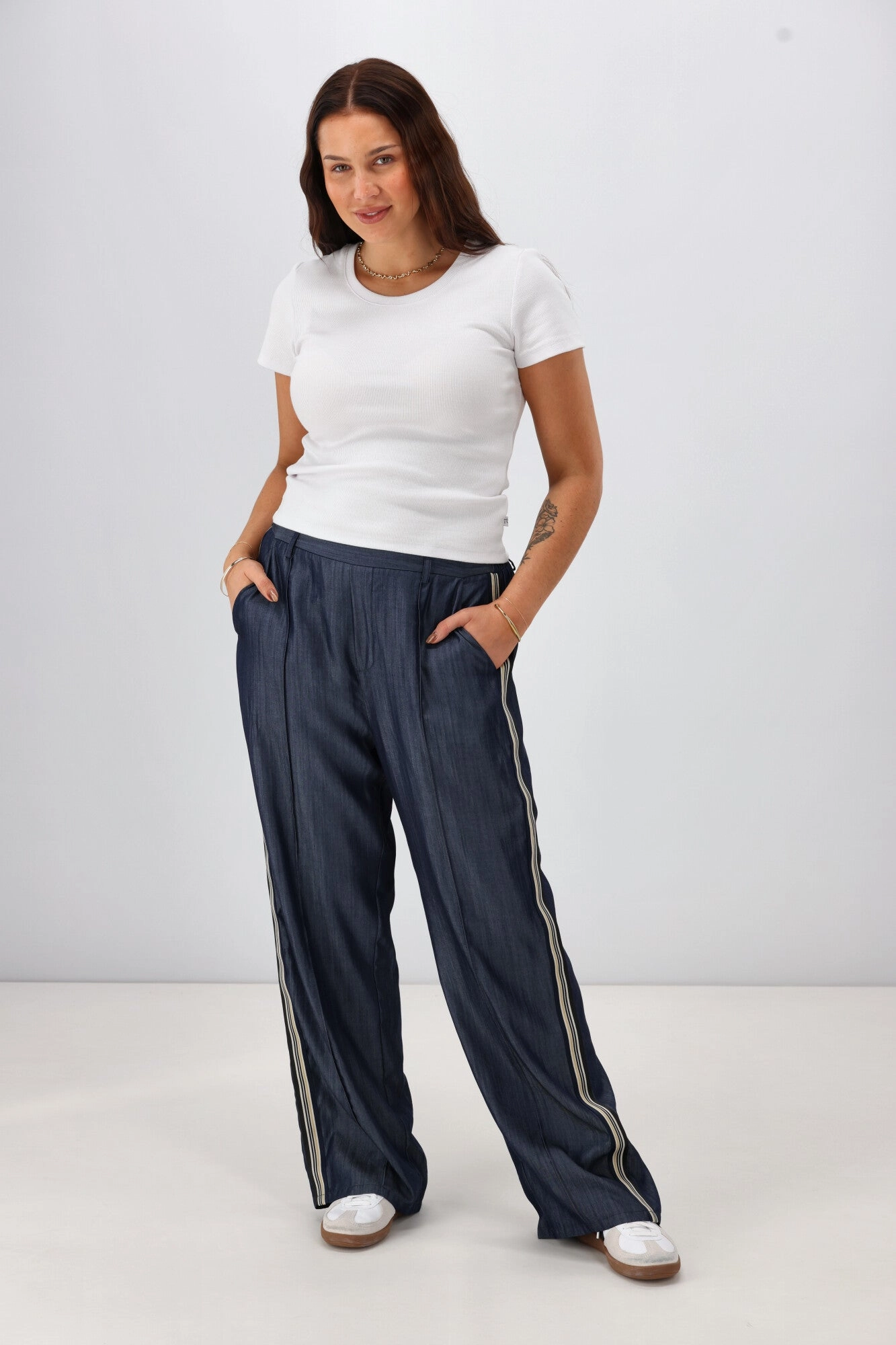 Shine On Label Maize Chambray Wide Leg Pant Indigo Fit and Comfort