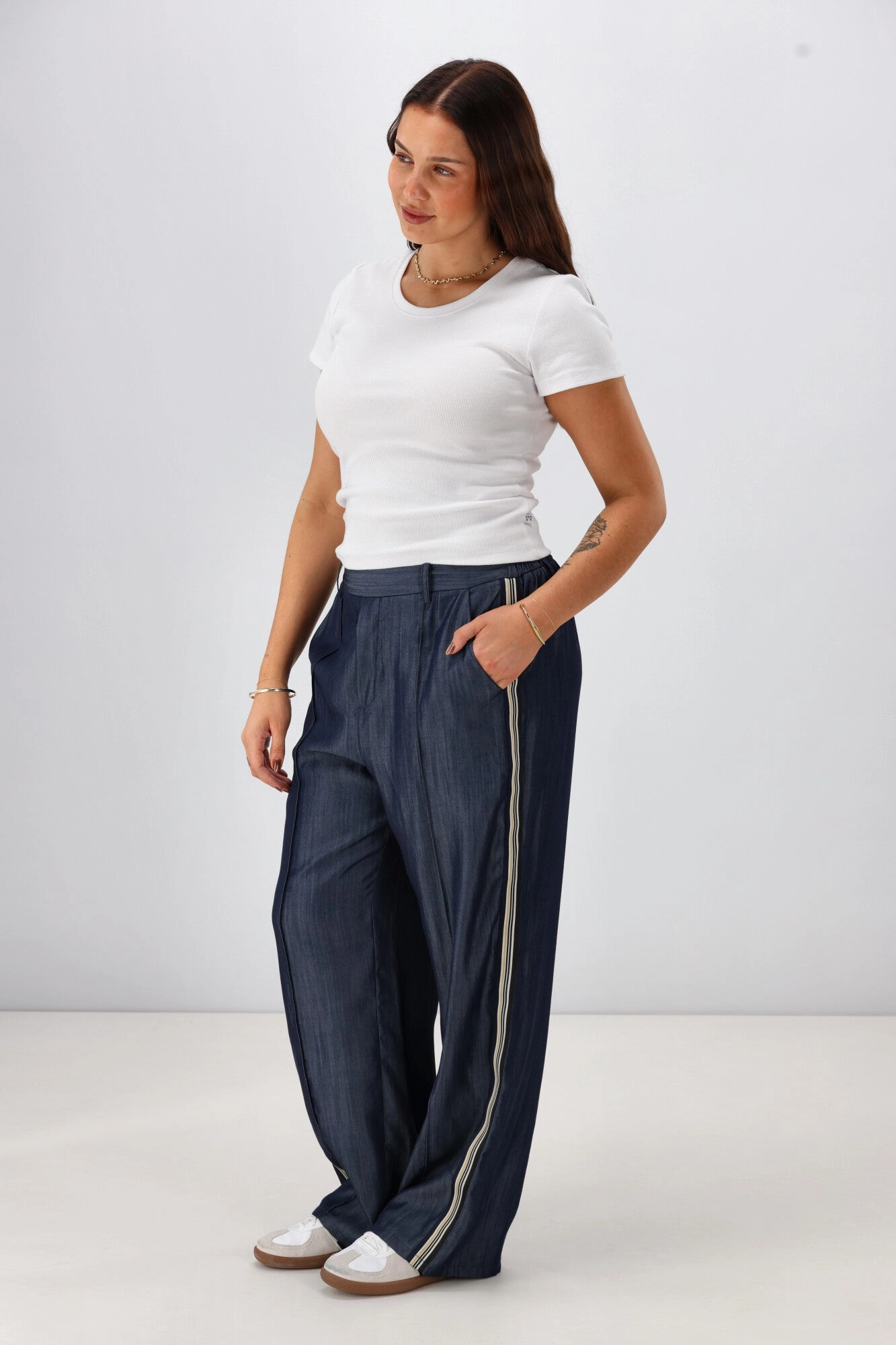 Flow Motion Gusset Crotch Design Shine On Label Maize Chambray Wide Leg Pant Indigo