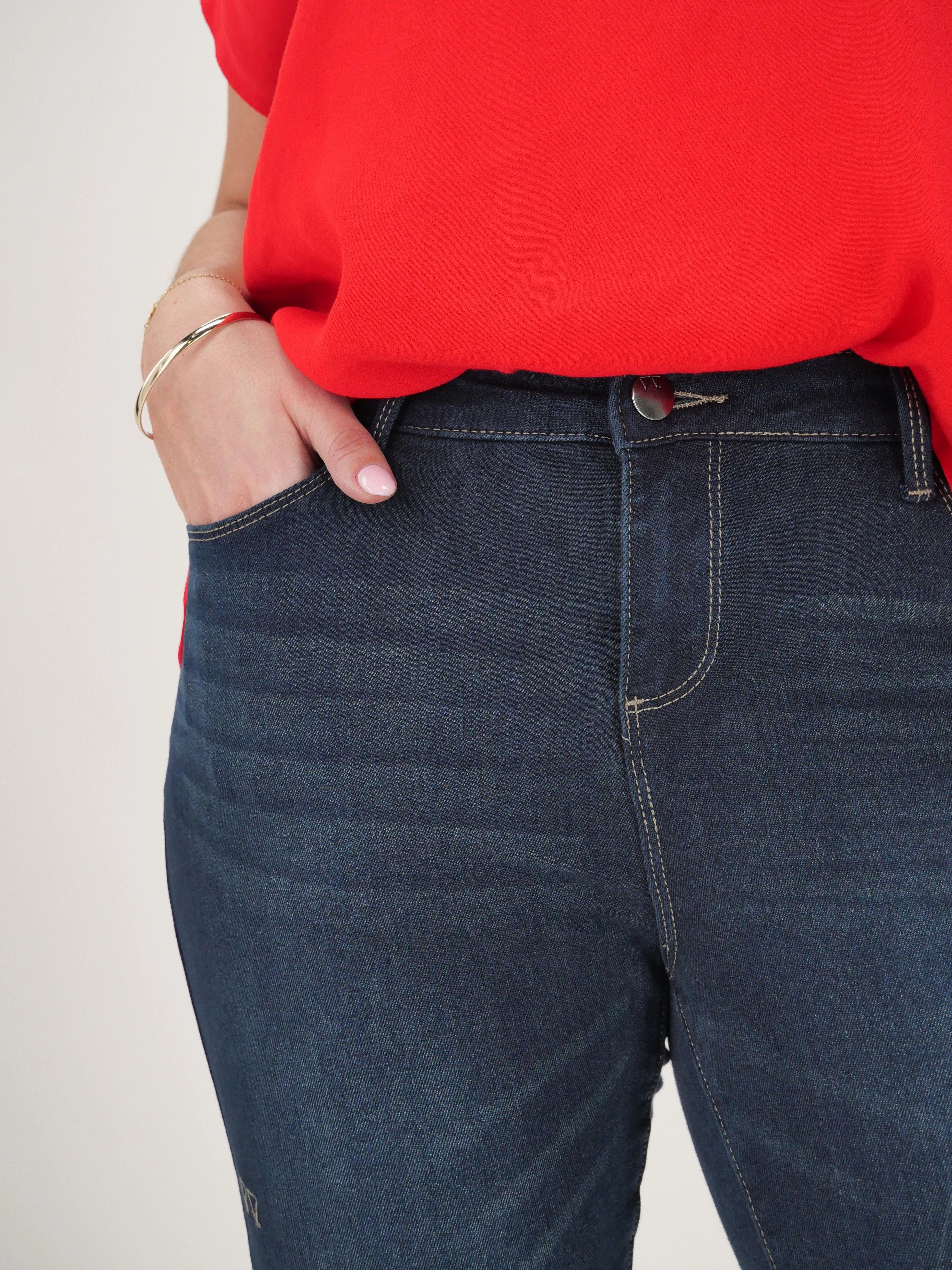 Shine On Label Sculpt Denim Cropped Jean Super Dark Indigo Athletic Shape