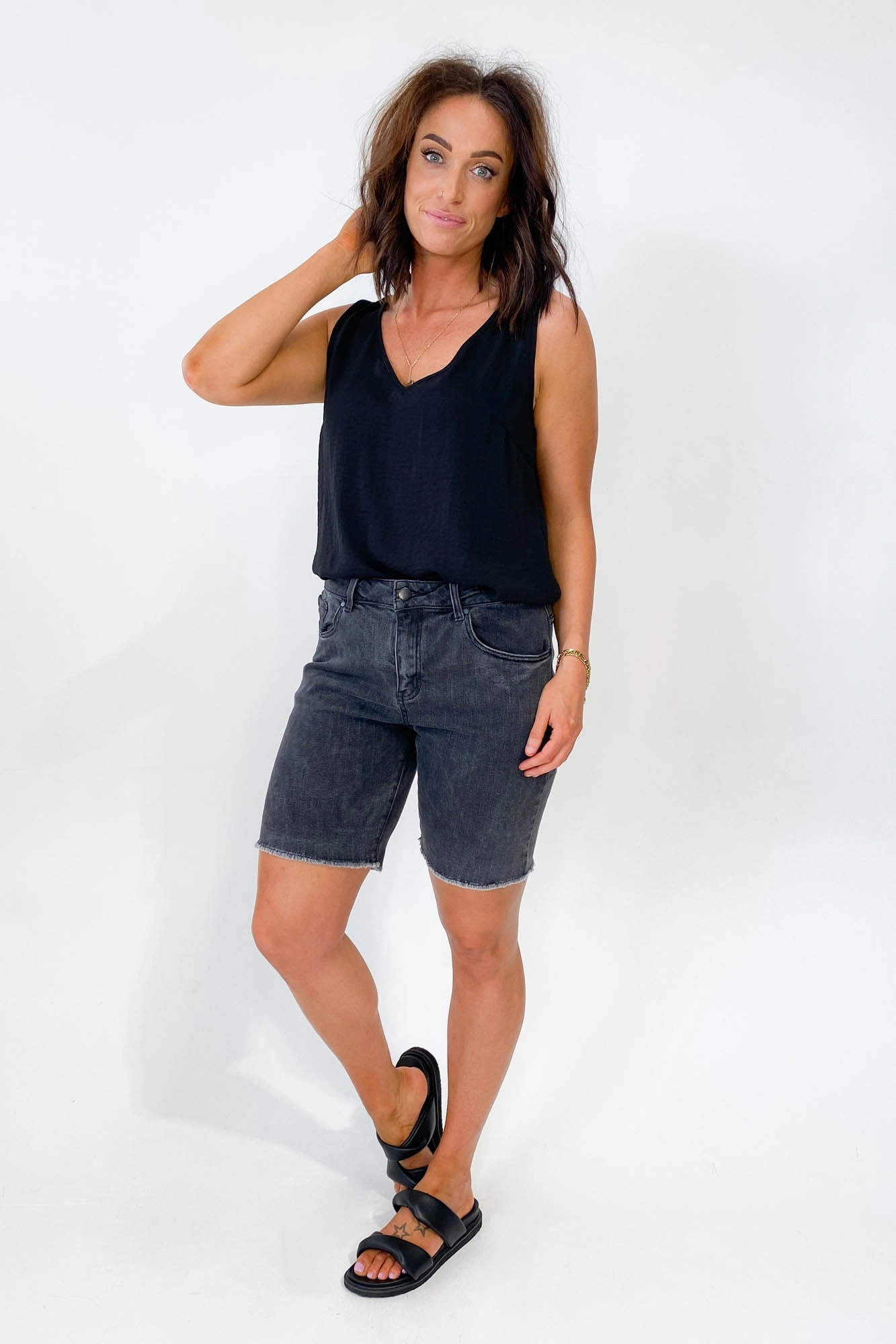 Foxwood Aja Bermuda Coal Durable Build