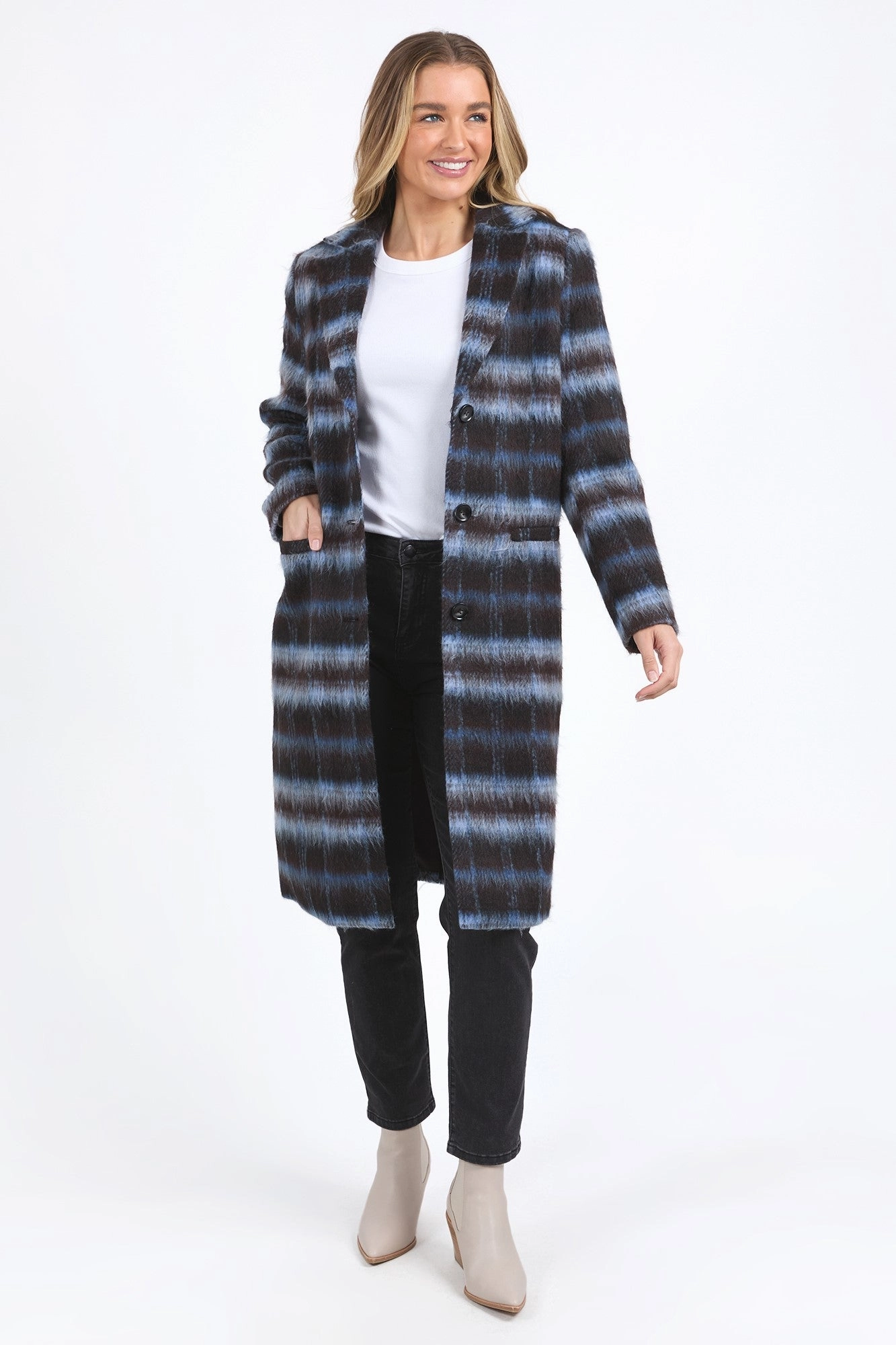 Lightweight Insulation Technology Foxwood Bennett Coat Chocolate And Blue Check