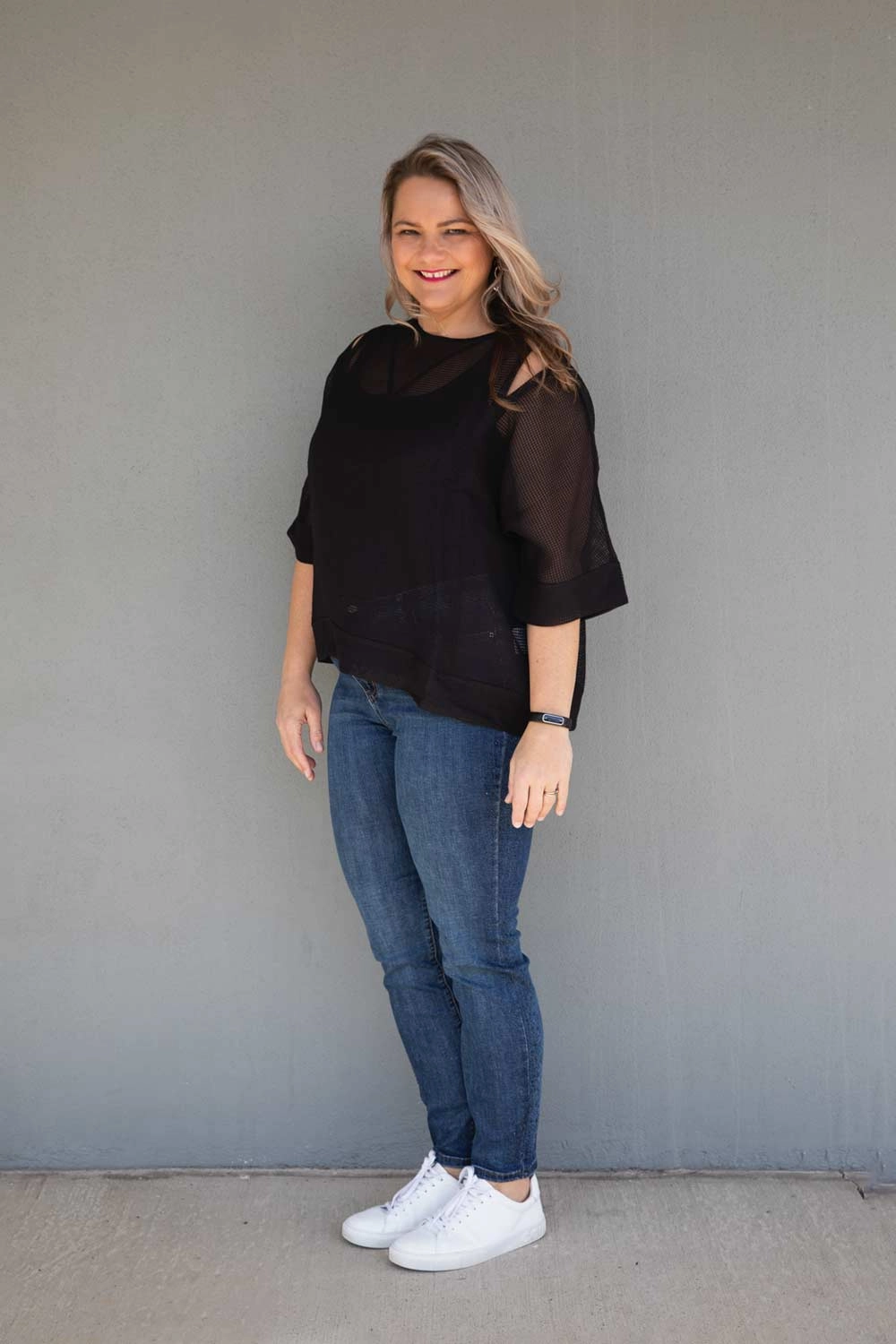 Comfort Layer Wear Frank Lyman - 234106U Sequin Trim Jeans