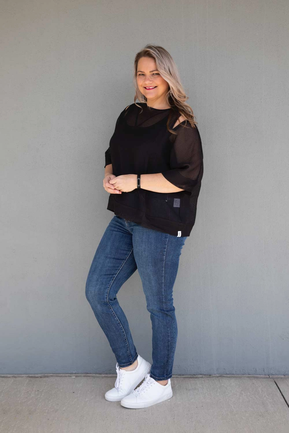 Frank Lyman - 234106U Sequin Trim Jeans Comfort Wear