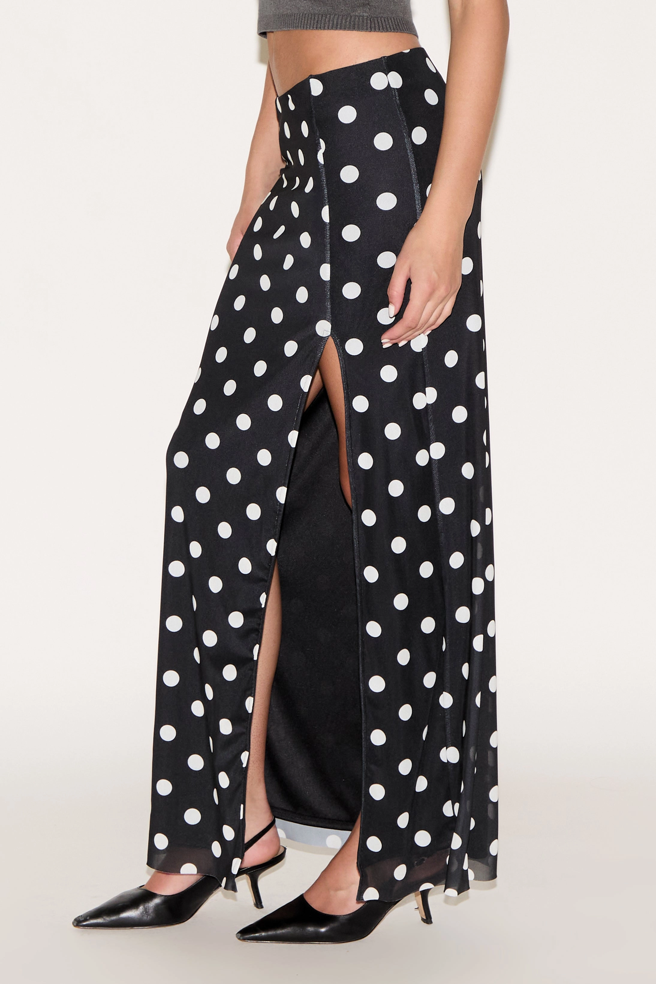POLKA DOT PRINT MAXI SKIRT WITH SIDE SLIT hypoallergenic material