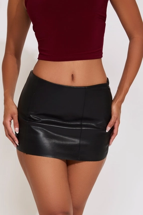 FRONT SEAMS VEGAN LEATHER LOW RISE MINI SKIRT Minimalist fashion