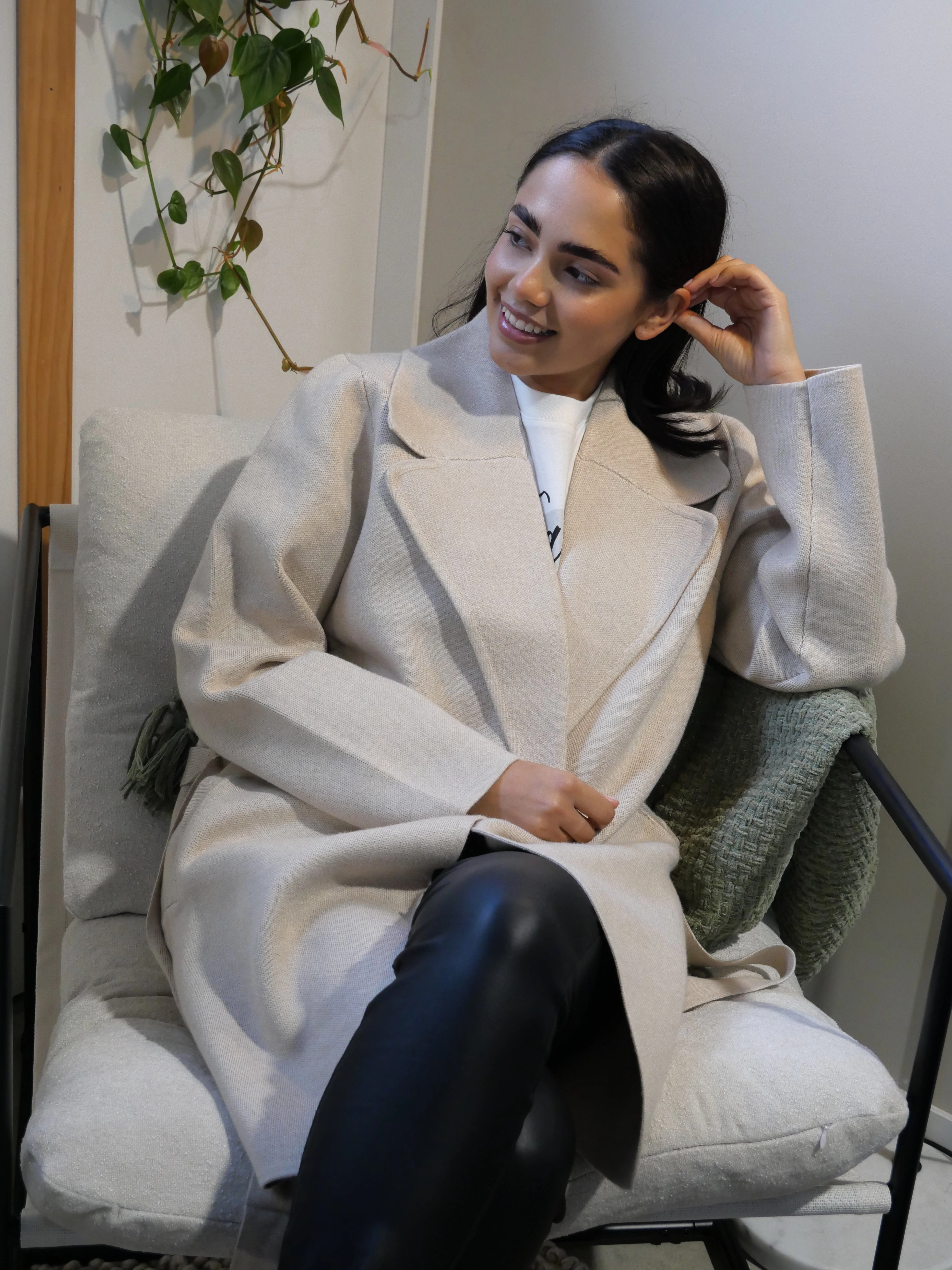 Light Reflectivity Trim Betty Basics Cosette Coatigan Oat