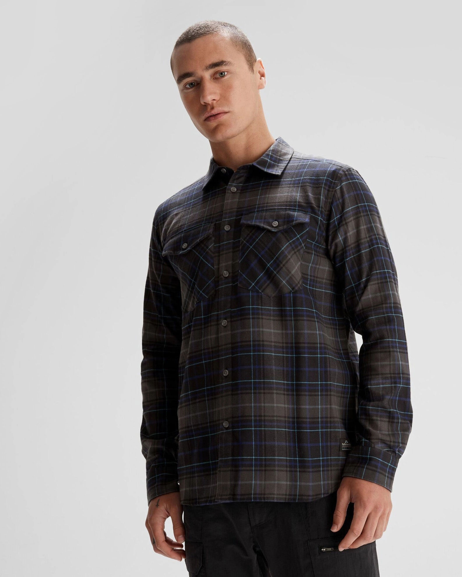 Sweat-Absorbing Men's Carrillon HF Long Sleeve Shirt - Hillside Plaid Charcoal