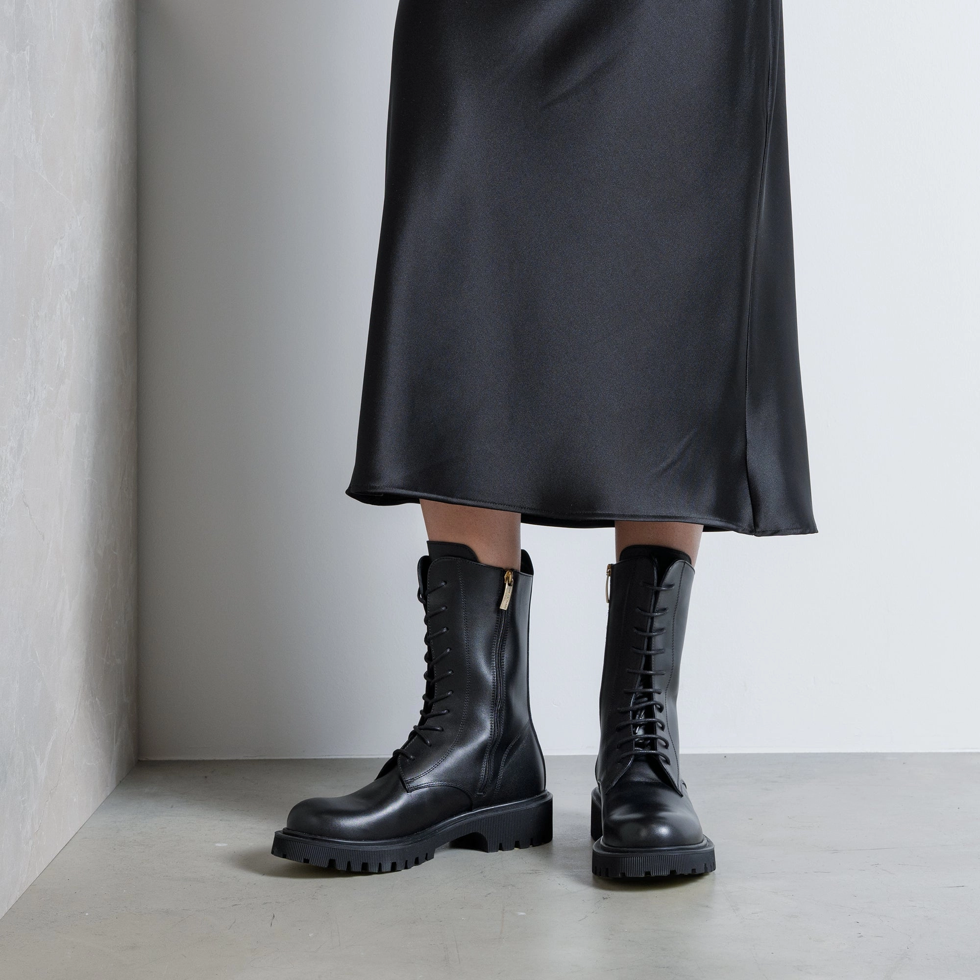 Vend?me Myrthe black calfskin leather lace up boots Machine washable