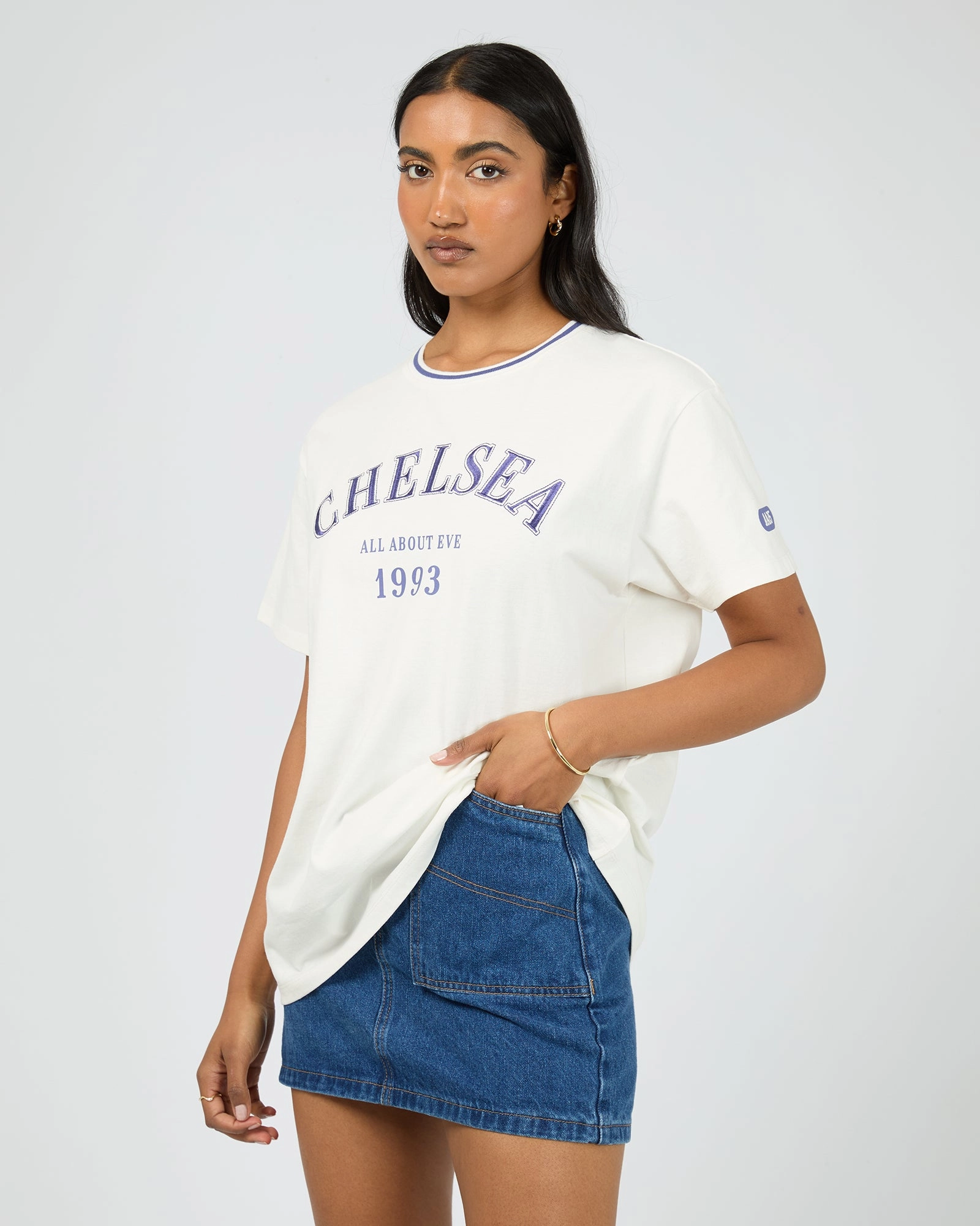 All About Eve Chelsea Relaxed Tee Vintage White Layered Sleeve