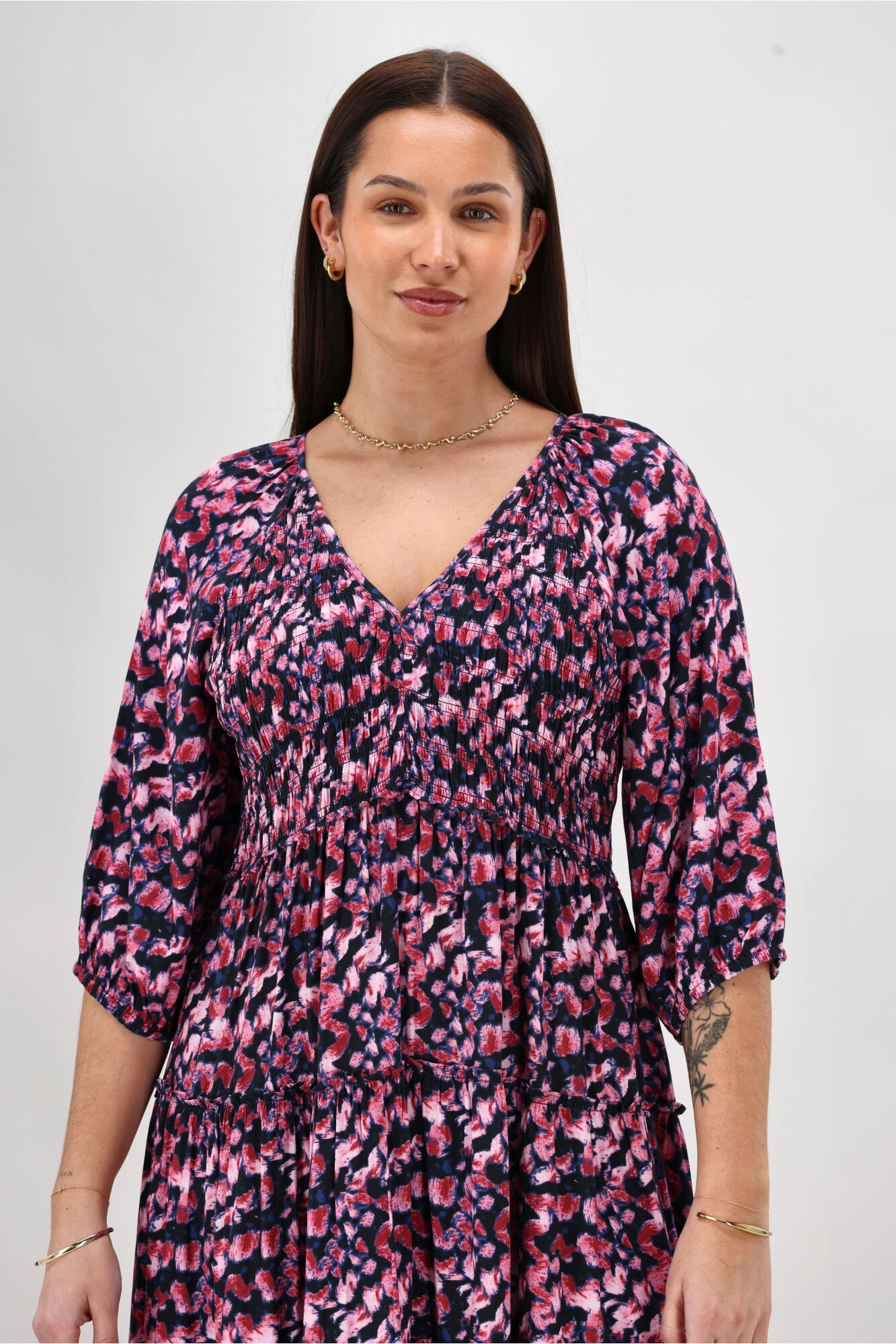 Gloss The Label On Saddah Angle Shirred Bodice Dress Pink Abstract Print Chic Waist