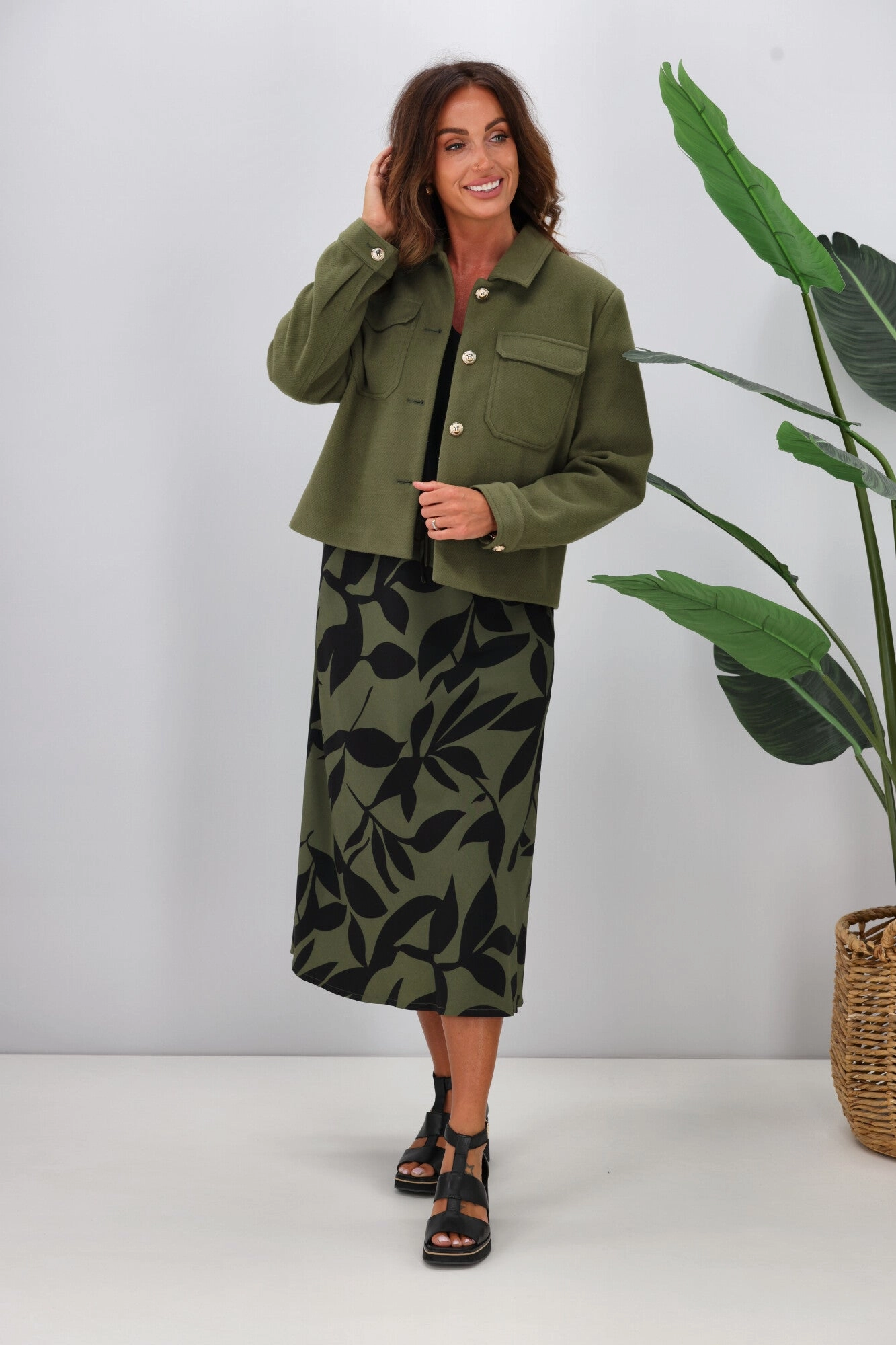 Breathable City Style Polarized Sun Protection Gloss The Label Riko Cropped Jacket Olive