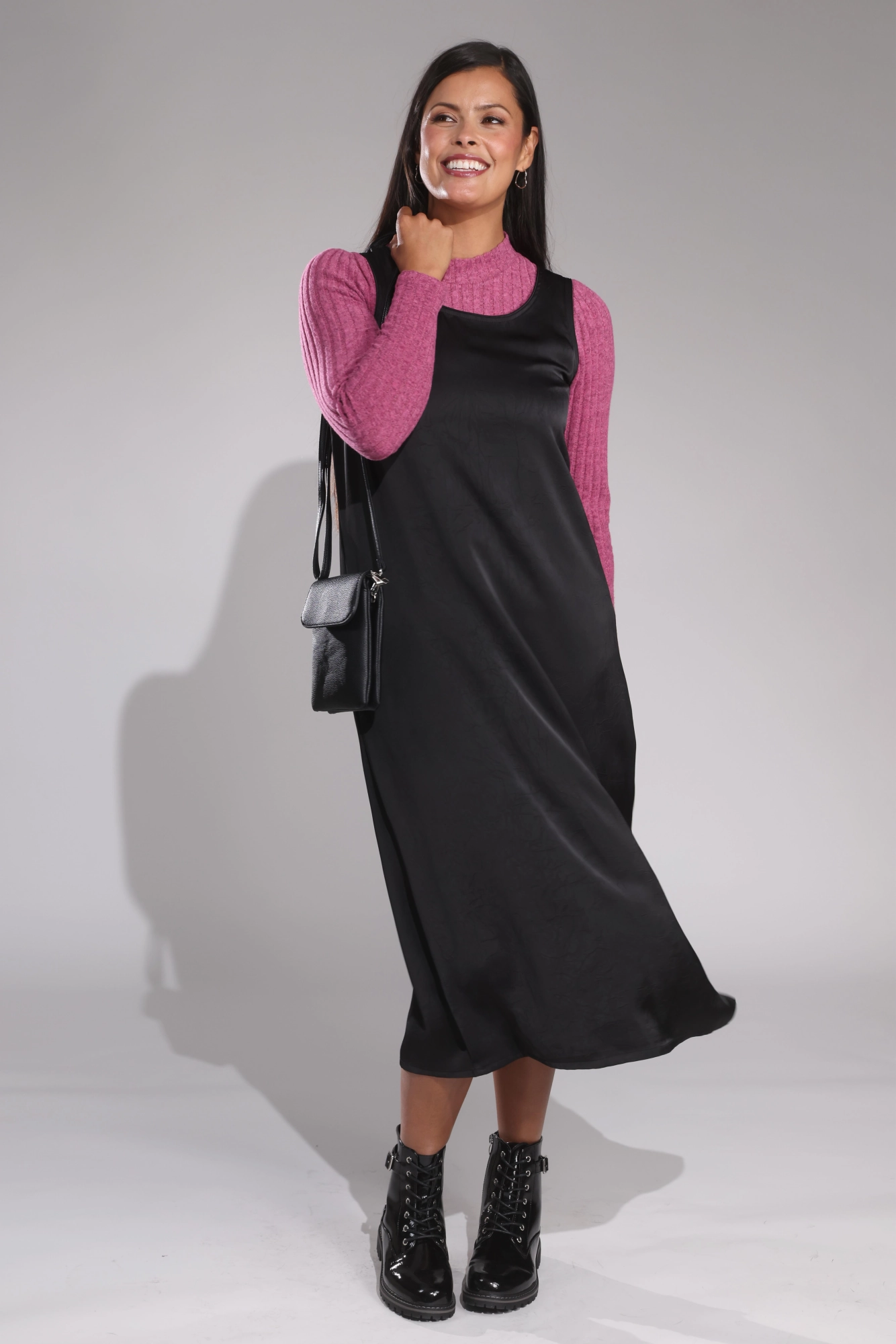 Spring Flow Subtle Glam Dress | Black | 4503B1