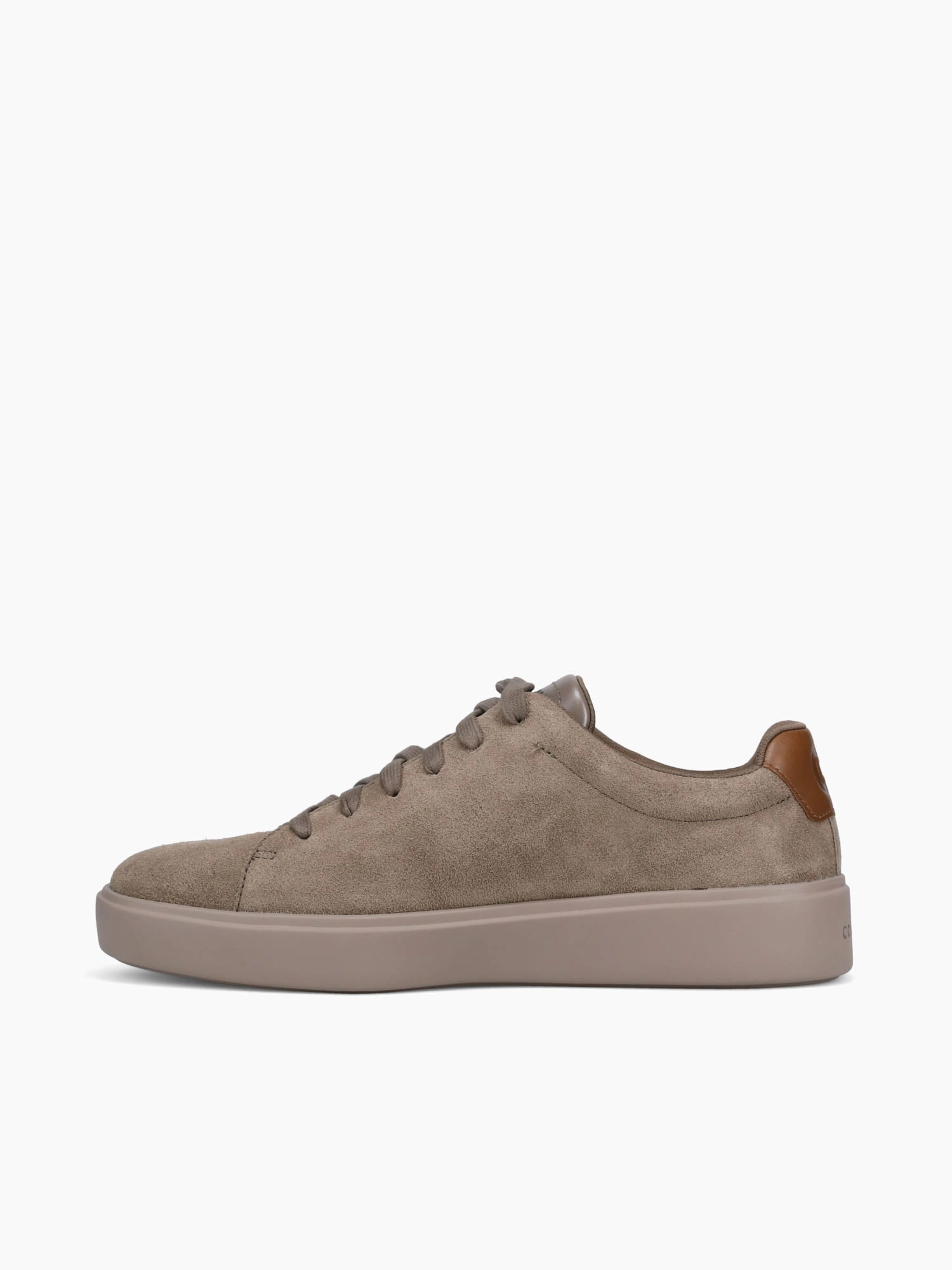 Heel Lock Technology Grand Crosscourt Traveler Sneaker Brown