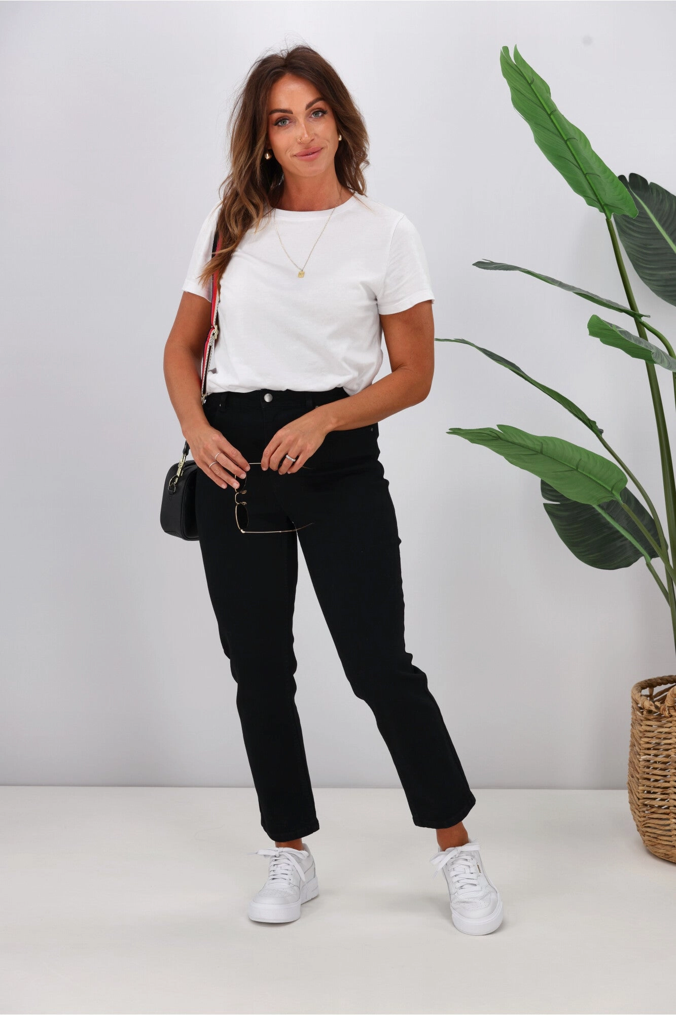 Shine On Label Ashley Straight Leg Jean Black Athletic Design Versatile Look