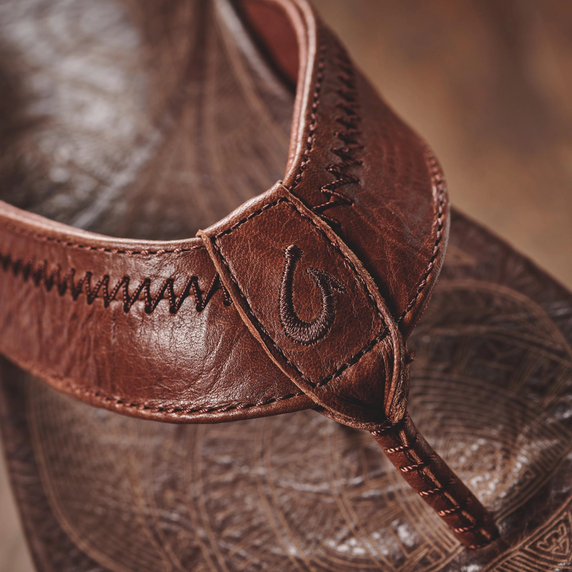 Easy Entry Open Toe Hiapo - Rum / Dark Wood