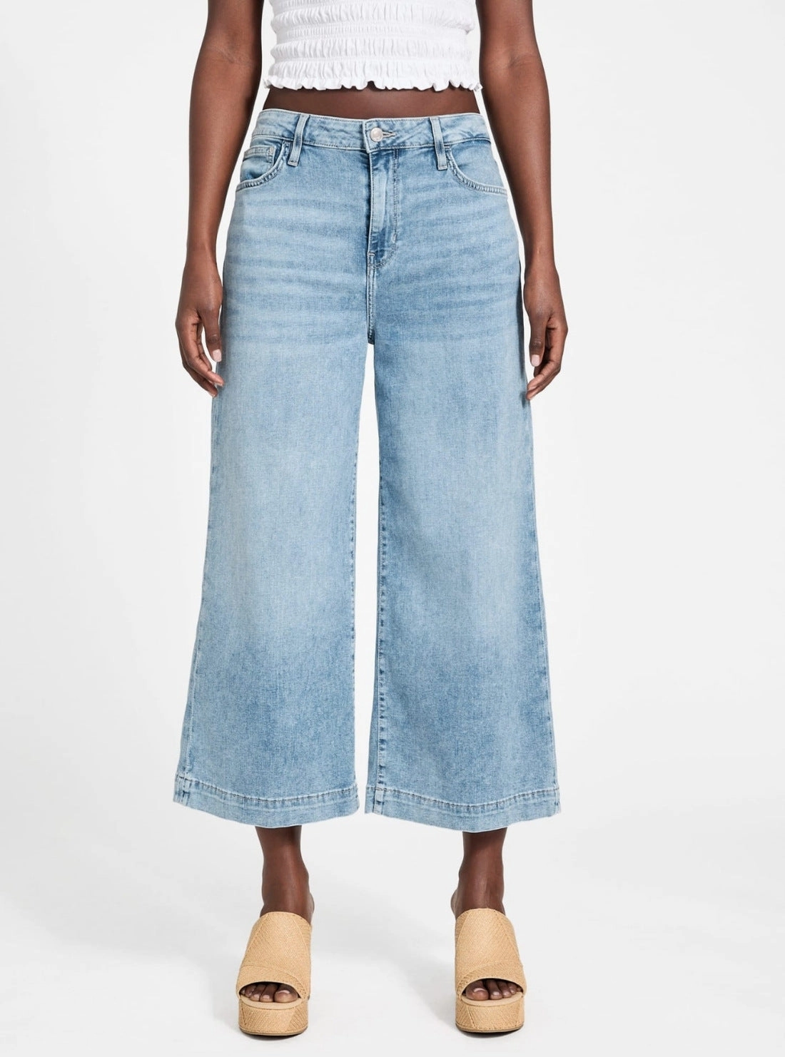Lightweight Feel High-Rise Relaxed Fit Bellflower Cropped Wide Leg Jeans in Medium Wash