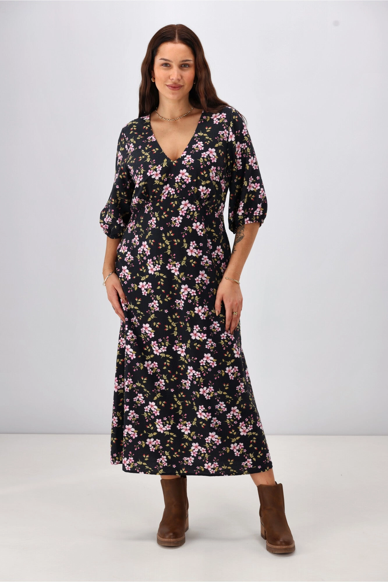 Smart touch Workwear Gloss The Label Elisa Midi Dress Enchanted Floral