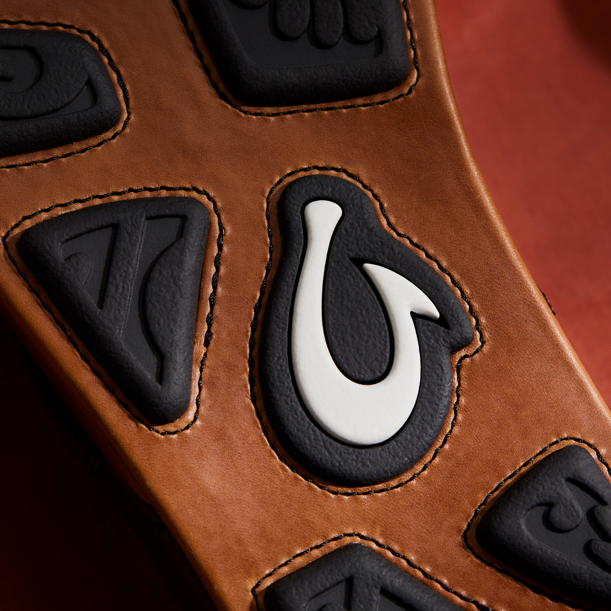 hollow design Bay Walk Hikianalia  -  Dark Java / Tan