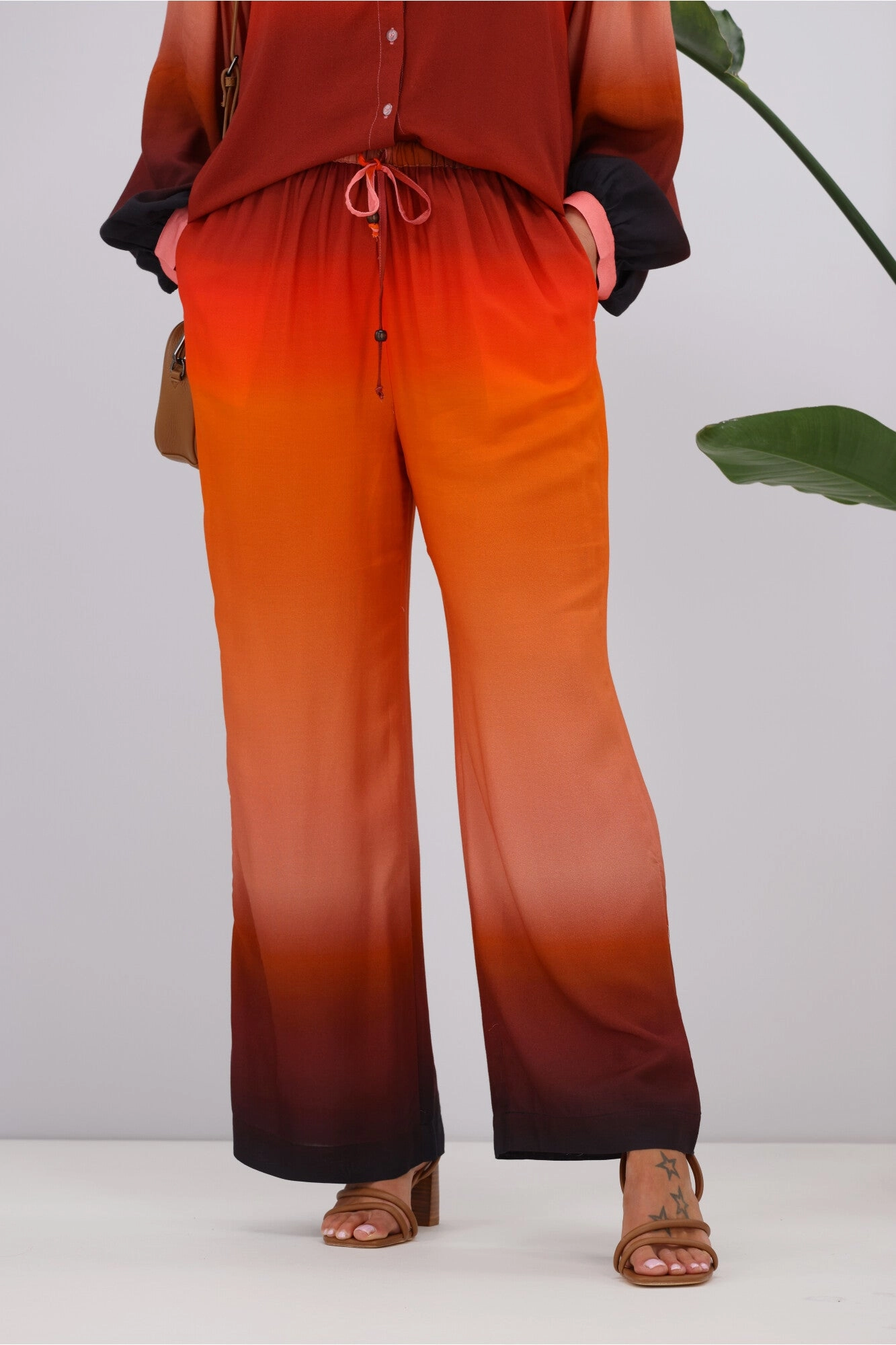 Minimal Design Travel Outfit Tall Fit Joop & Gypsy Sonar Terrace Ombre Pant Set