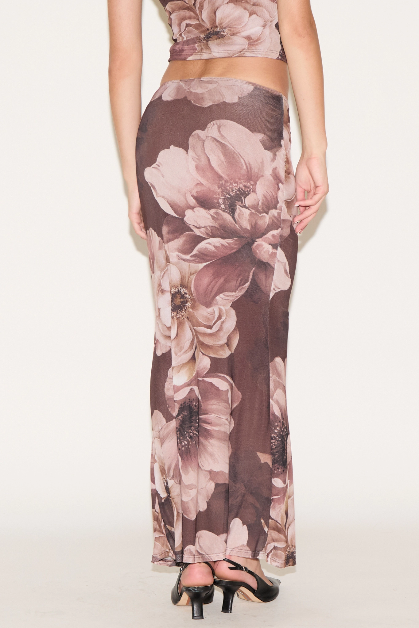 LARGE PEONY PRINT MESH OVERLAY MAXI SKIRT Gentle Flow
