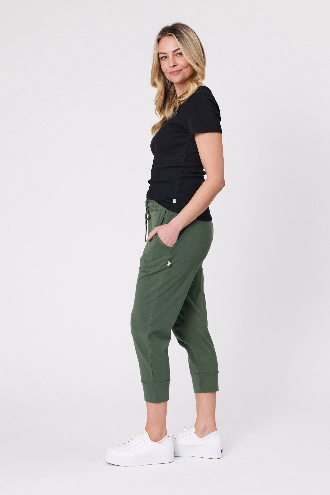 Shine On Essentials Cotton Elastane 3/4 Jogger Khaki kids' All-Purpose Wear