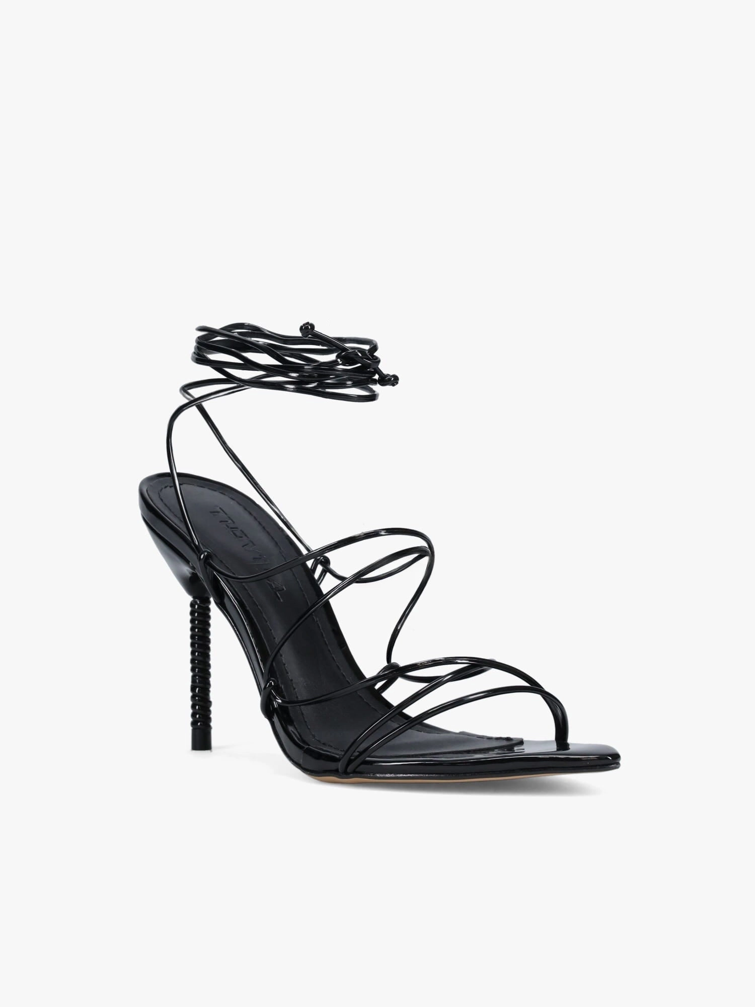Statement Heels Chic Appeal Aimi Black Verniz