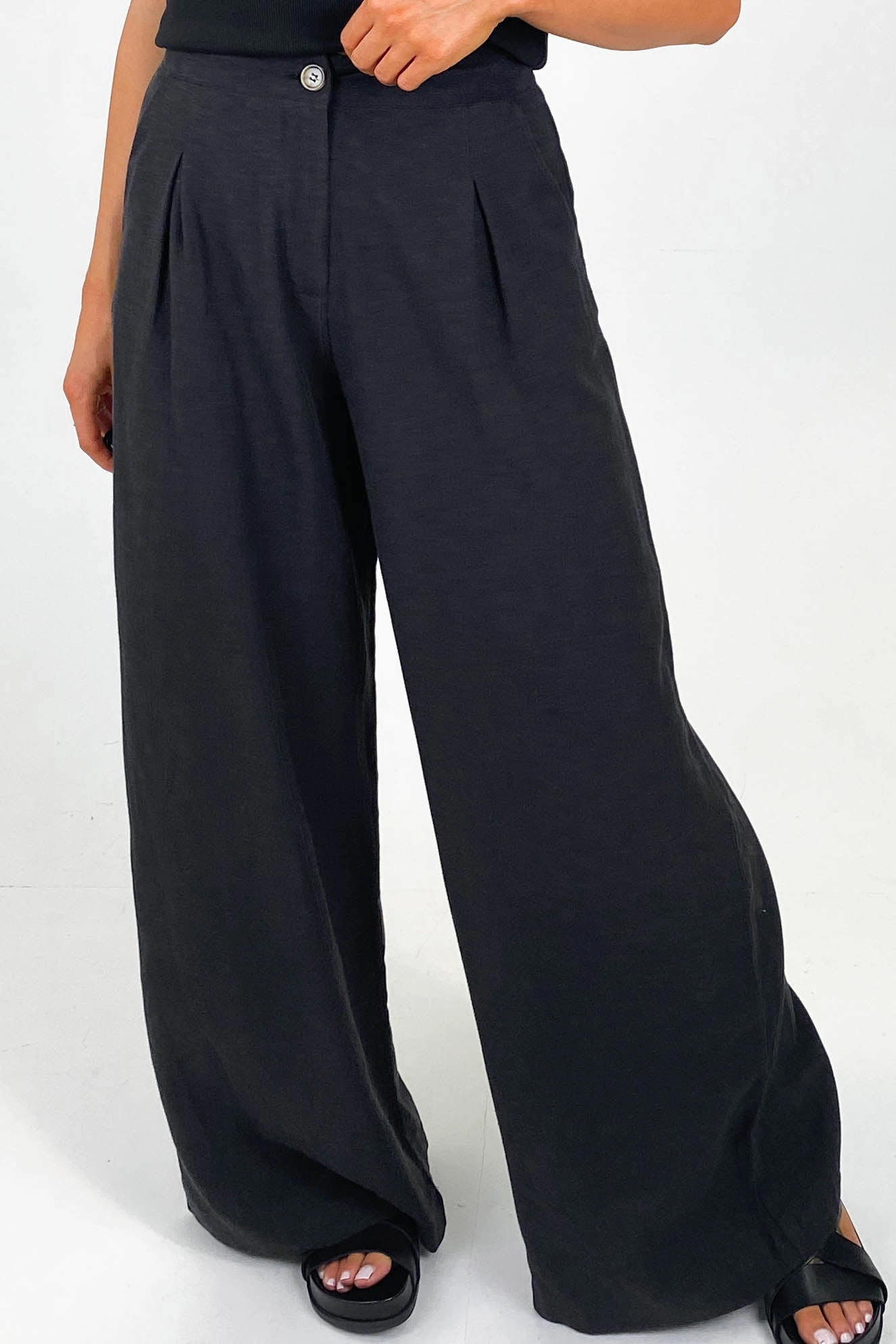 Iris Maxi Linen Blend Pants Black Mountain Hike Trend Seeker Fresh Look