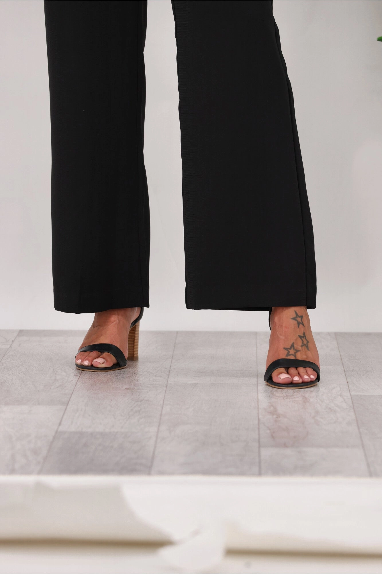 Shine On Label Alivia Tailored Pants Black easy move