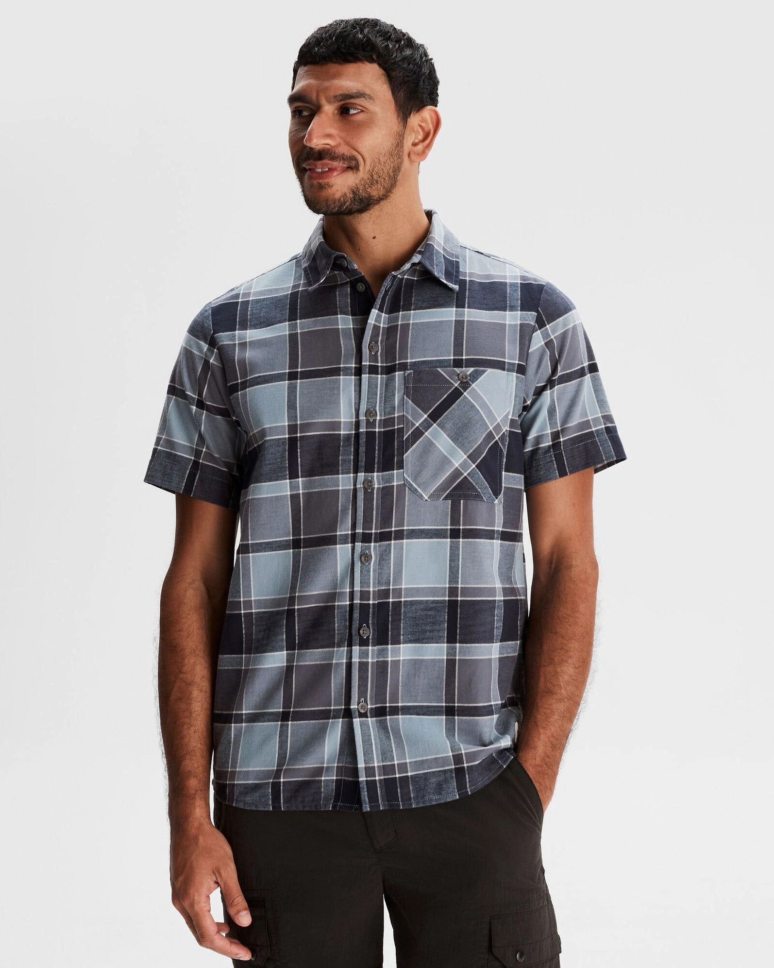 Men's Fyfe Short Sleeve Shirt - Mid Navy Plaid Ergonomic Sleeve Cut