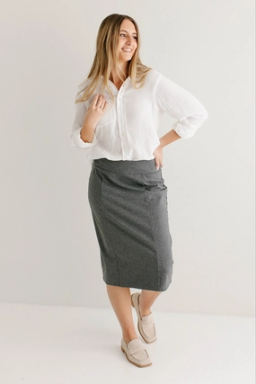 'Kara' Stretch Knit Skirt in Charcoal Grey Art Gallery Visit Design innovation