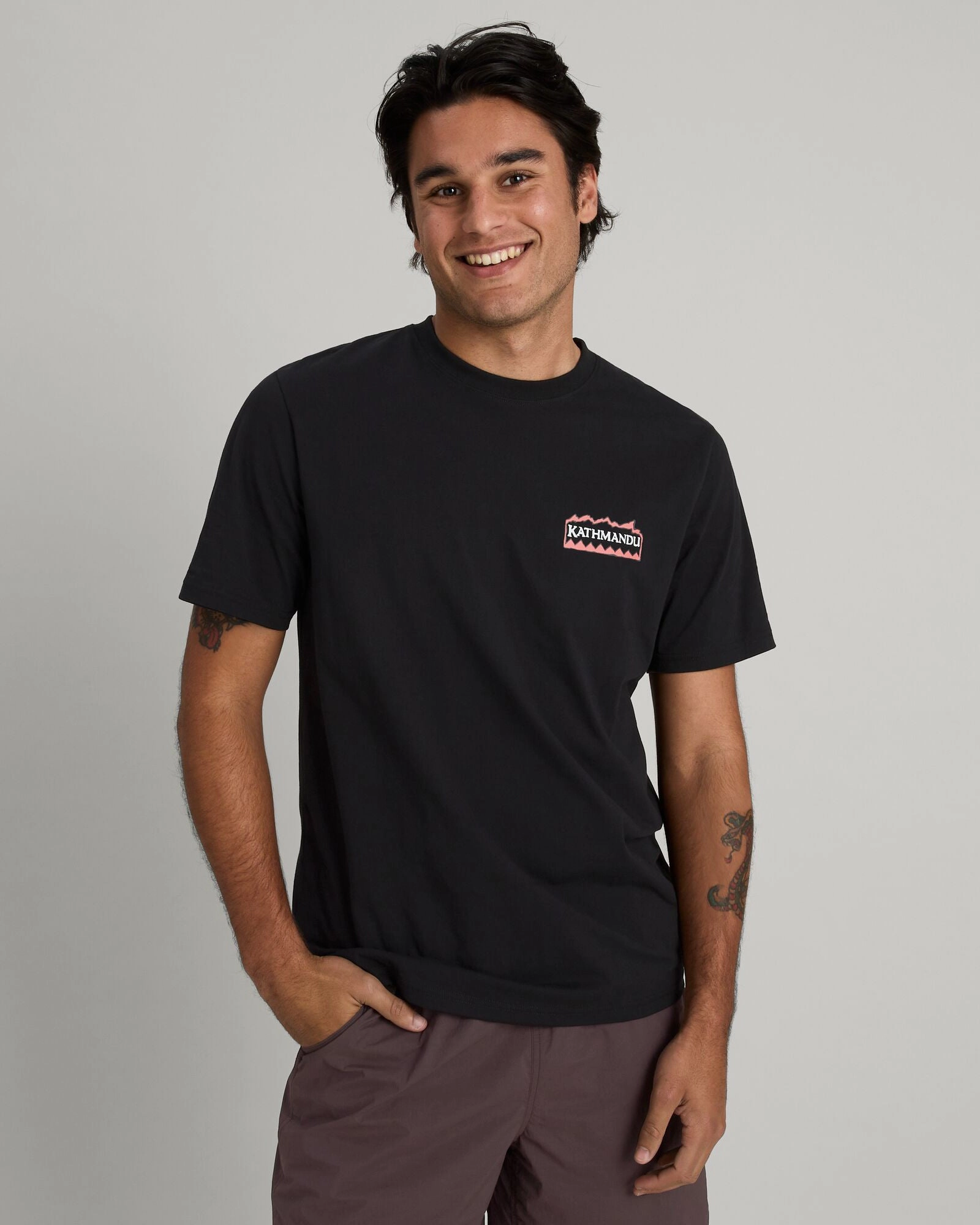 Self Cleaning Coating Snag Resistant Fabric Men's Summit Print Organic Cotton T-shirt - Black