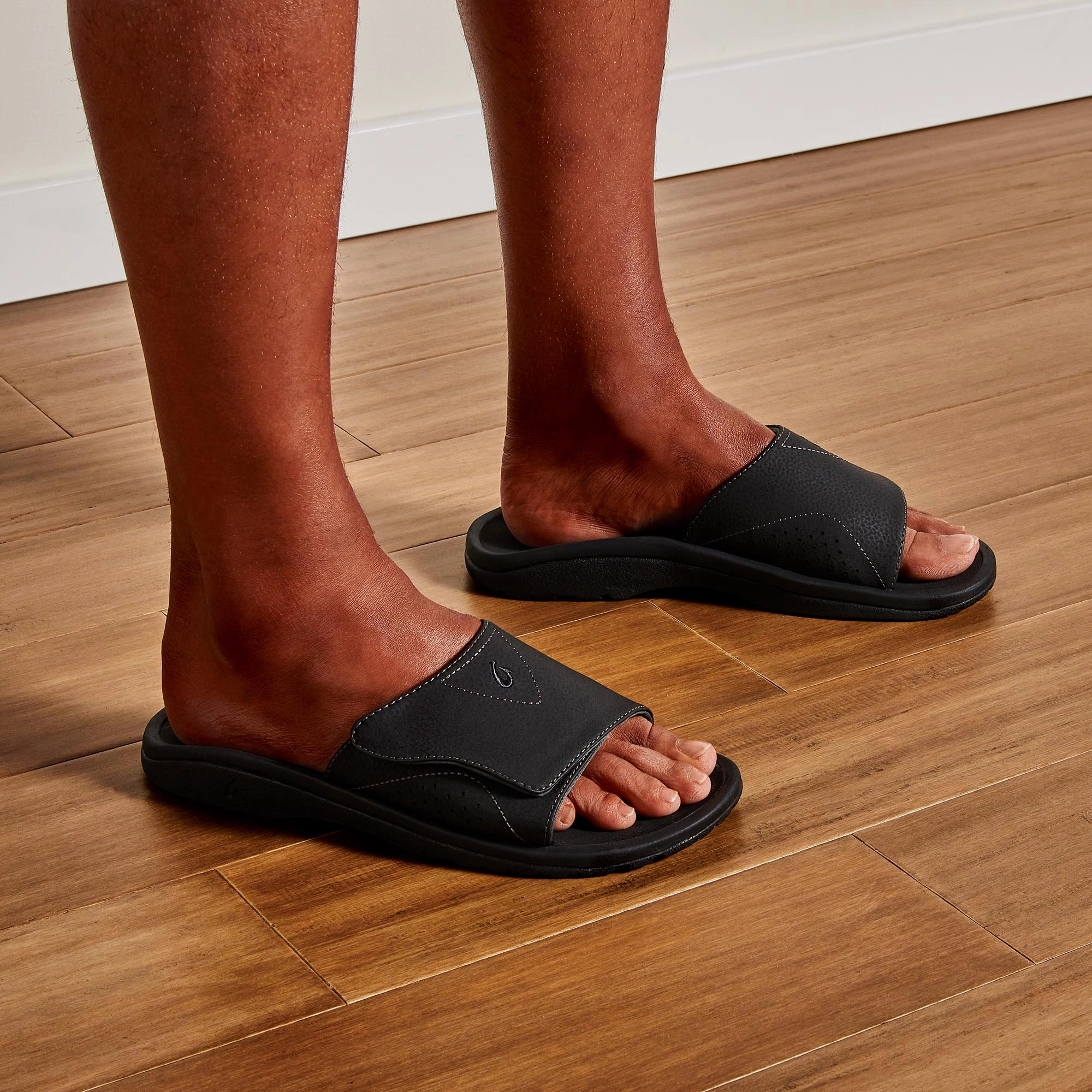 Grip Safe Beach-ready Footwear Nalu Slide - Black