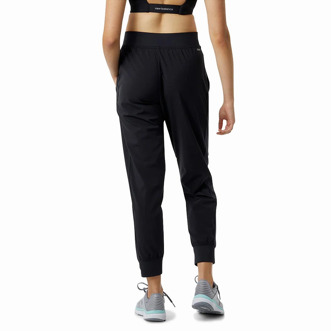 New Balance - Women's Accelerate Pant (WP23242 BK) Simple Utility Fashion-Forward