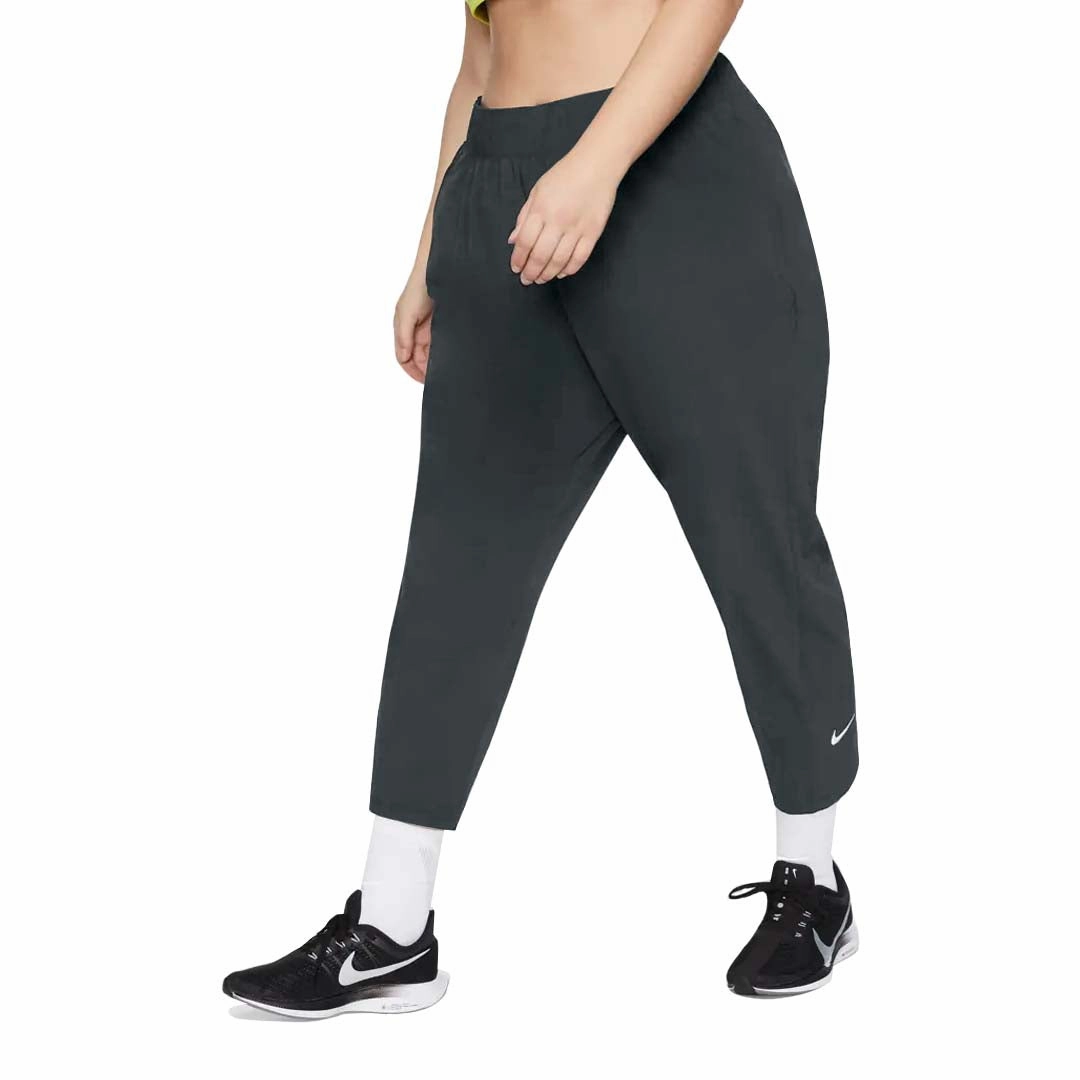 Flattering Cut Nike - Women's Essential 7/8 Running Pant (Plus Size) (CJ0598 011)