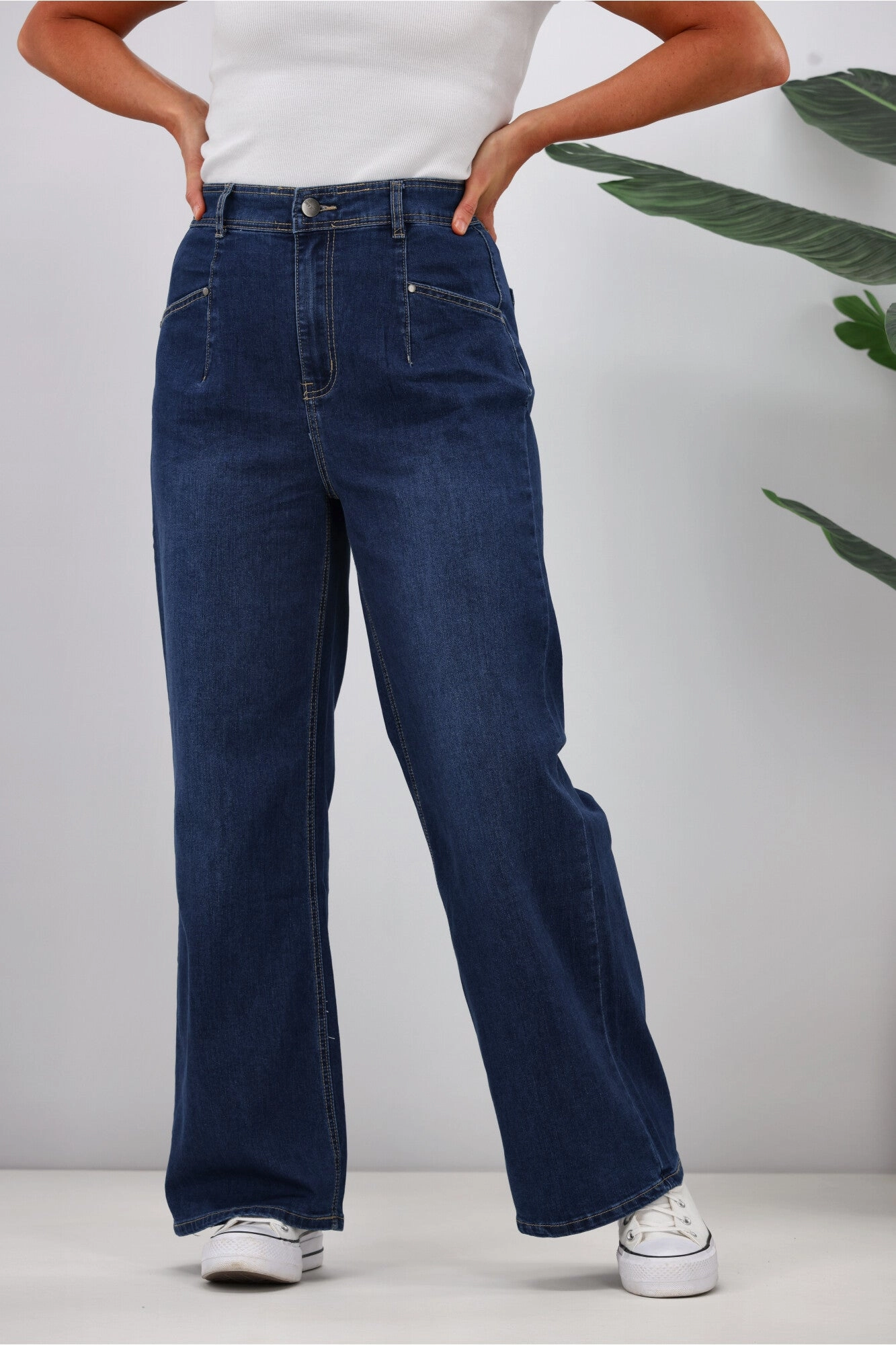 Wakee Natalia Wide Leg Jean Lightweight Material Holiday Outfit Thermal Insulation