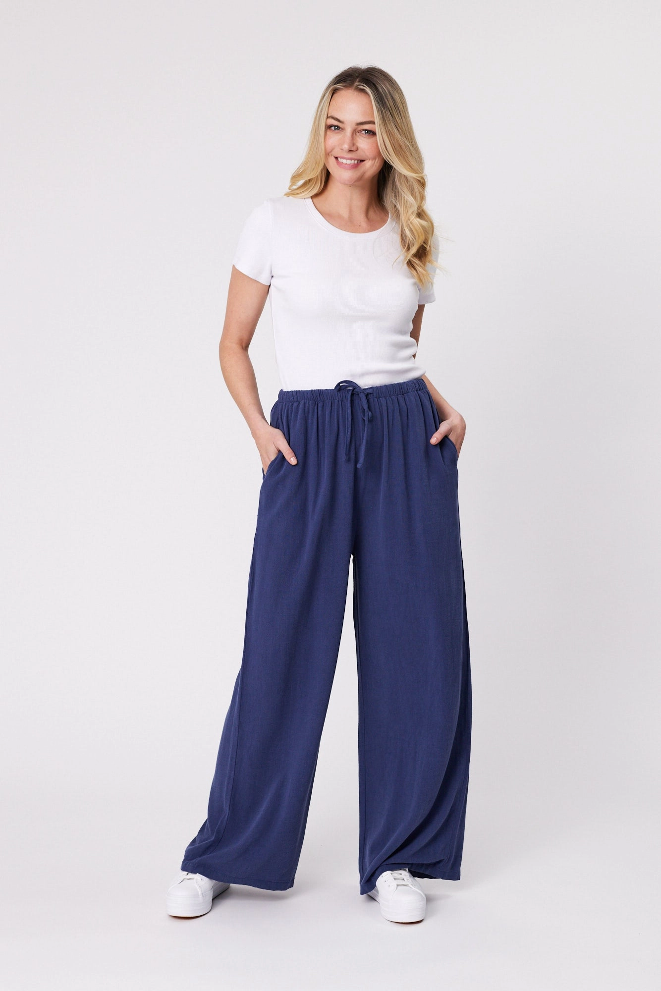 Body Shaping Dance Practice Shine On Essentials Woven Pant Navy