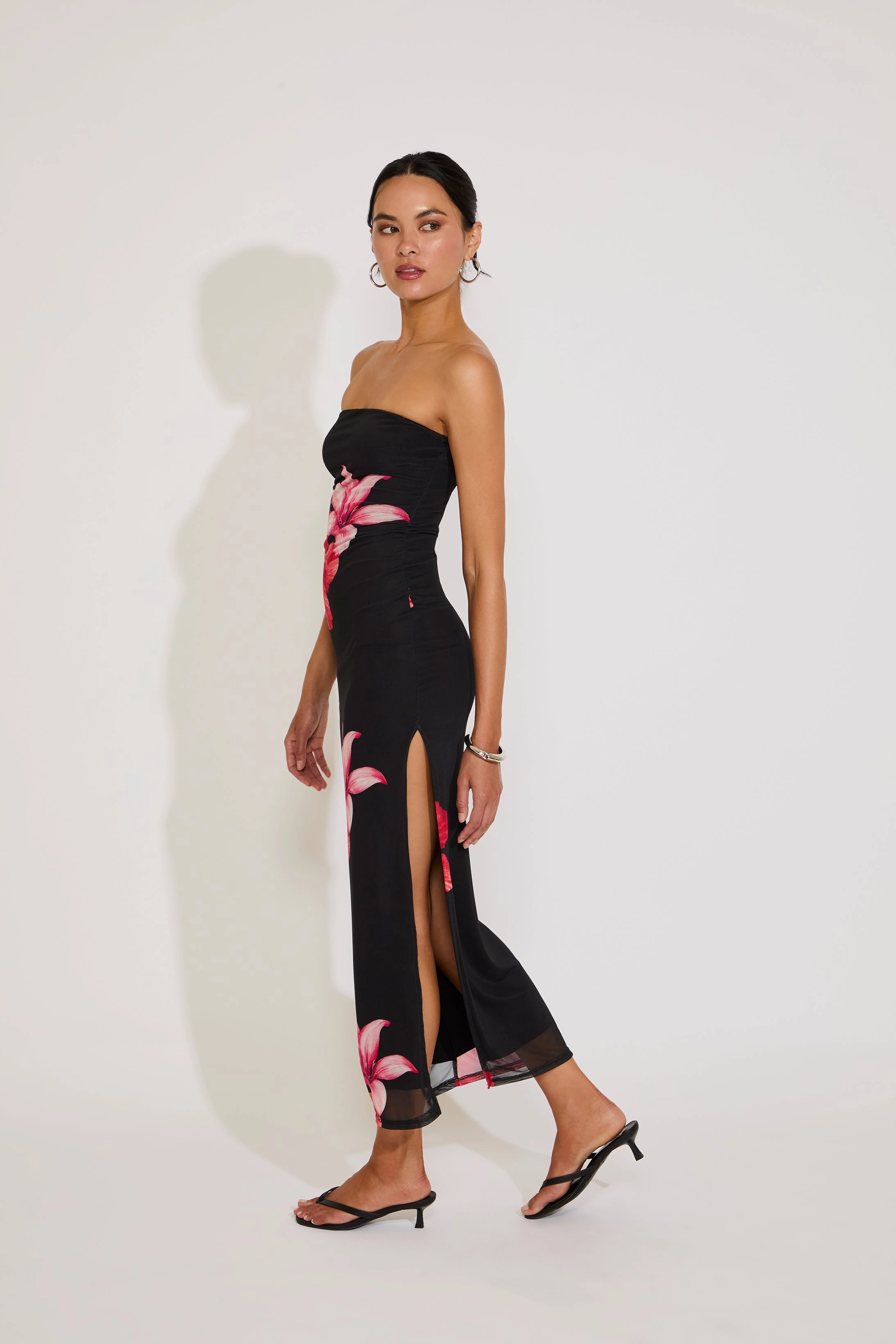 ORCHID PRINT OVERLAY STRAPLESS MIDI DRESS Slim Form