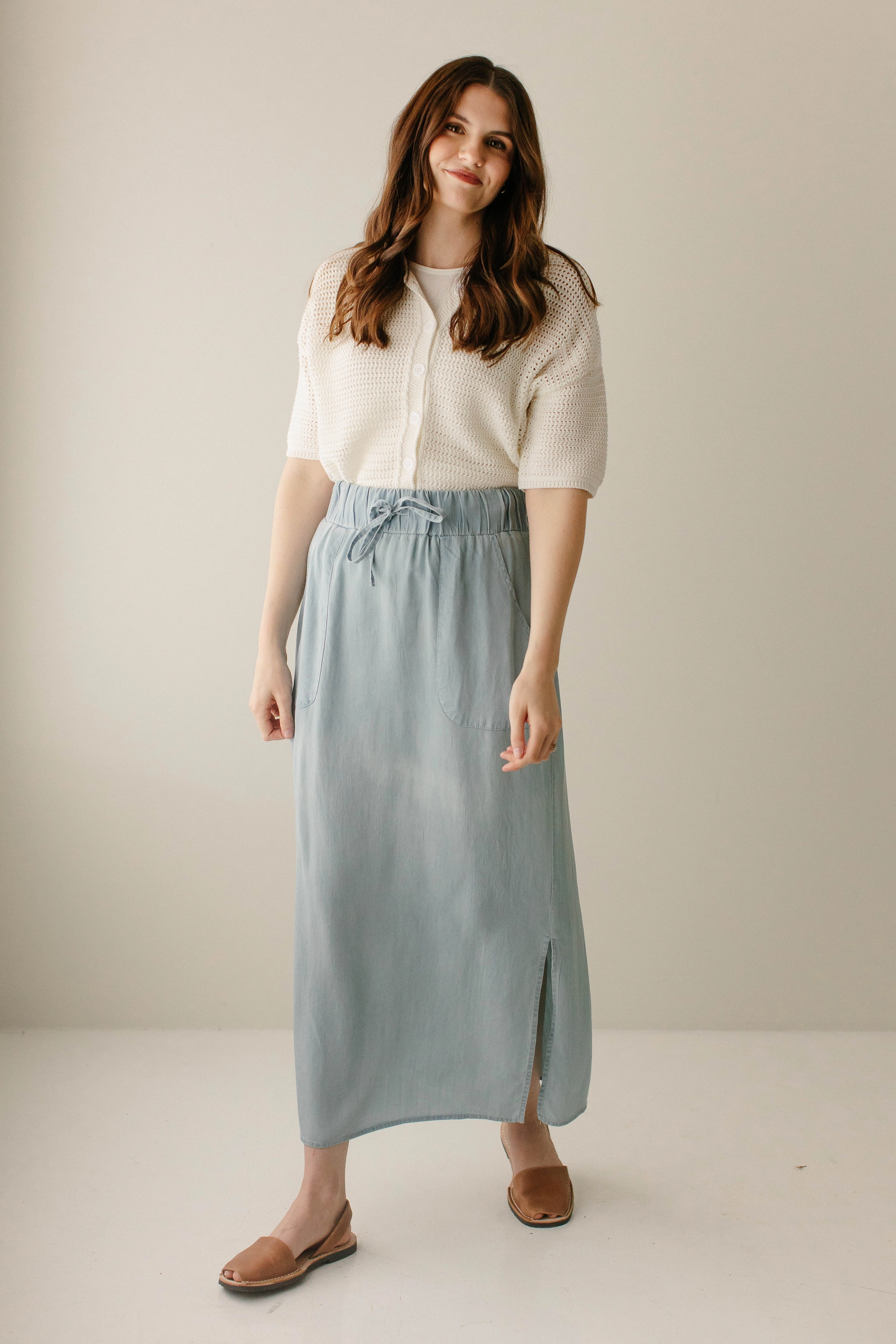 Outfit Vibes 'Winslet' Chambray Maxi Skirt in Light Wash