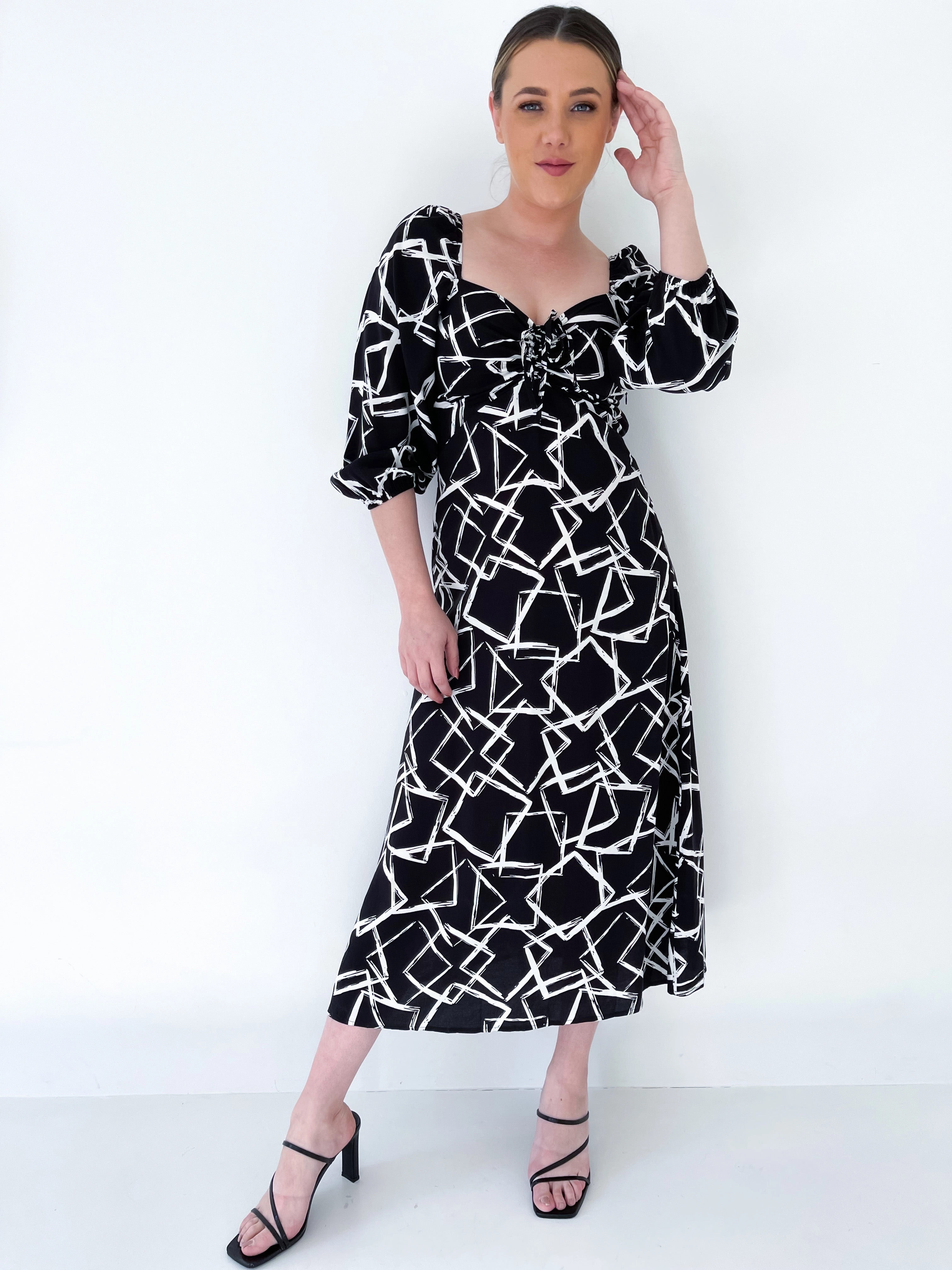 Warm Palette Graceful Ease Fria Luna Dress Black