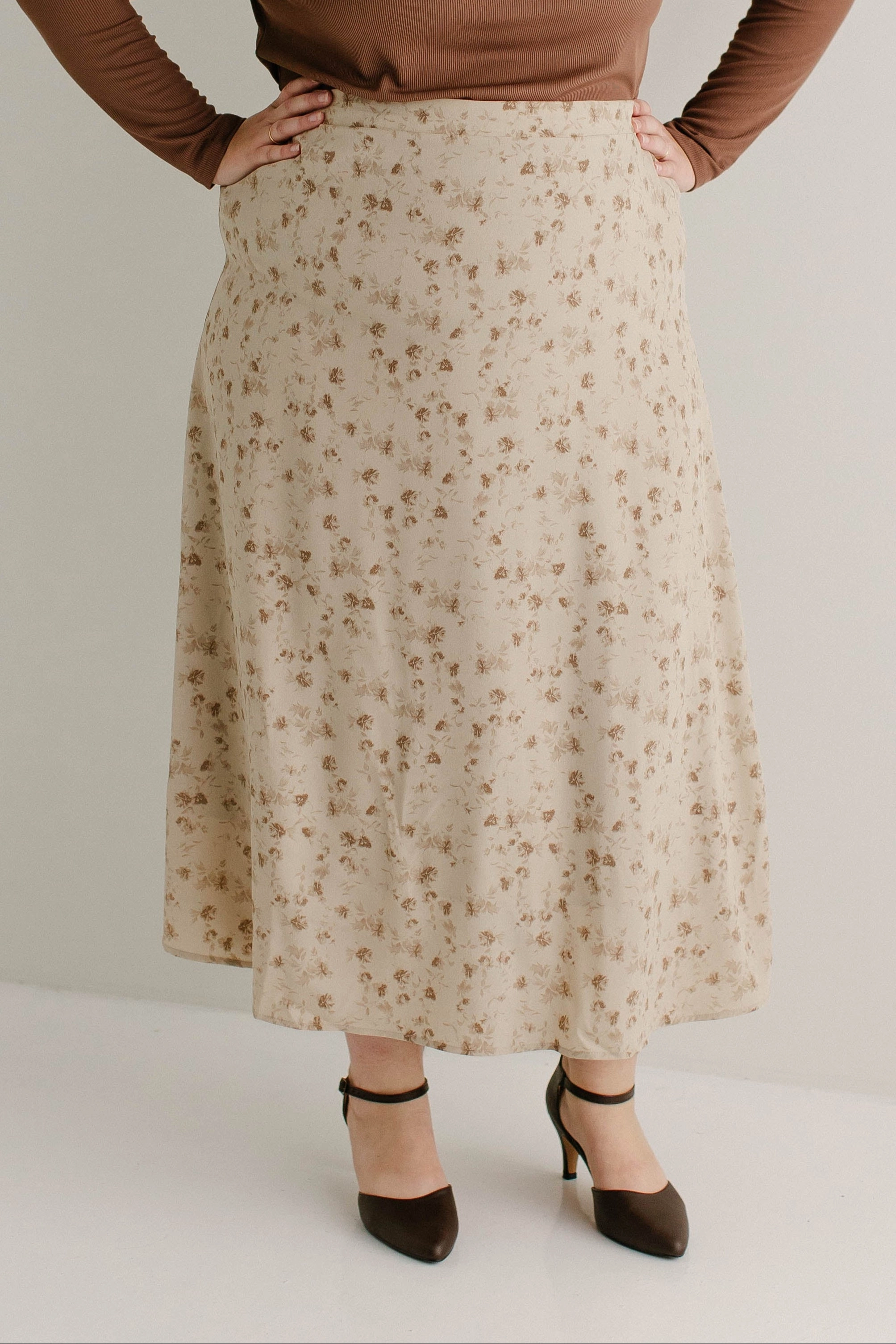 Plus 'Damaris' Floral Print A-Line Midi Skirt in Beige Budget Friendly
