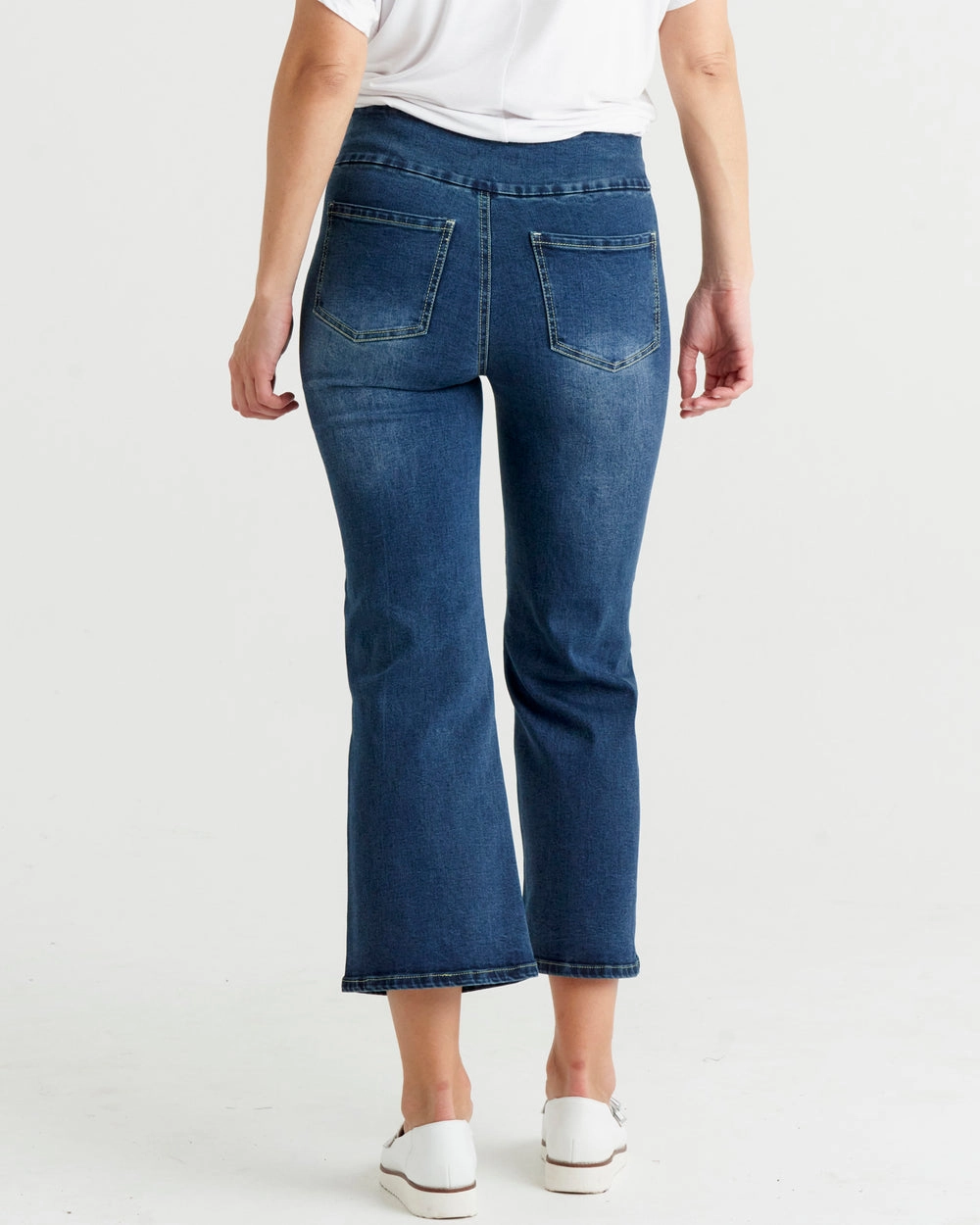 Urban Fit Betty Basics Nicola Bootleg Jean Dark Denim