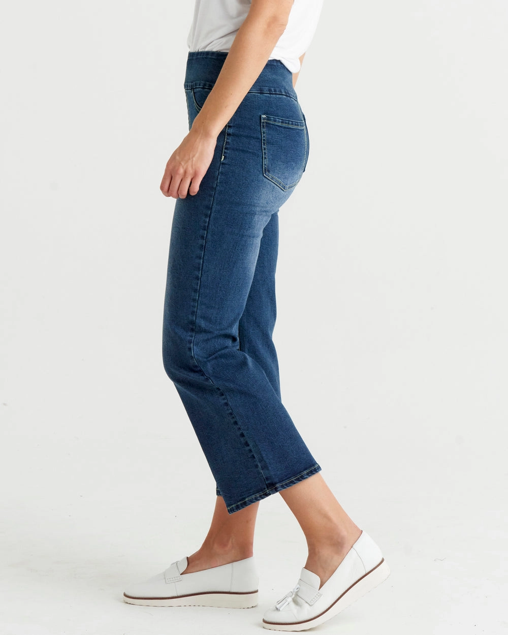 Betty Basics Nicola Bootleg Jean Dark Denim Urban Commuter City Walk Fit and Comfort