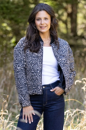 Shine On Label Kinsley Quilted Jacket Animal Print Elasticized Edging 360?? Visibility