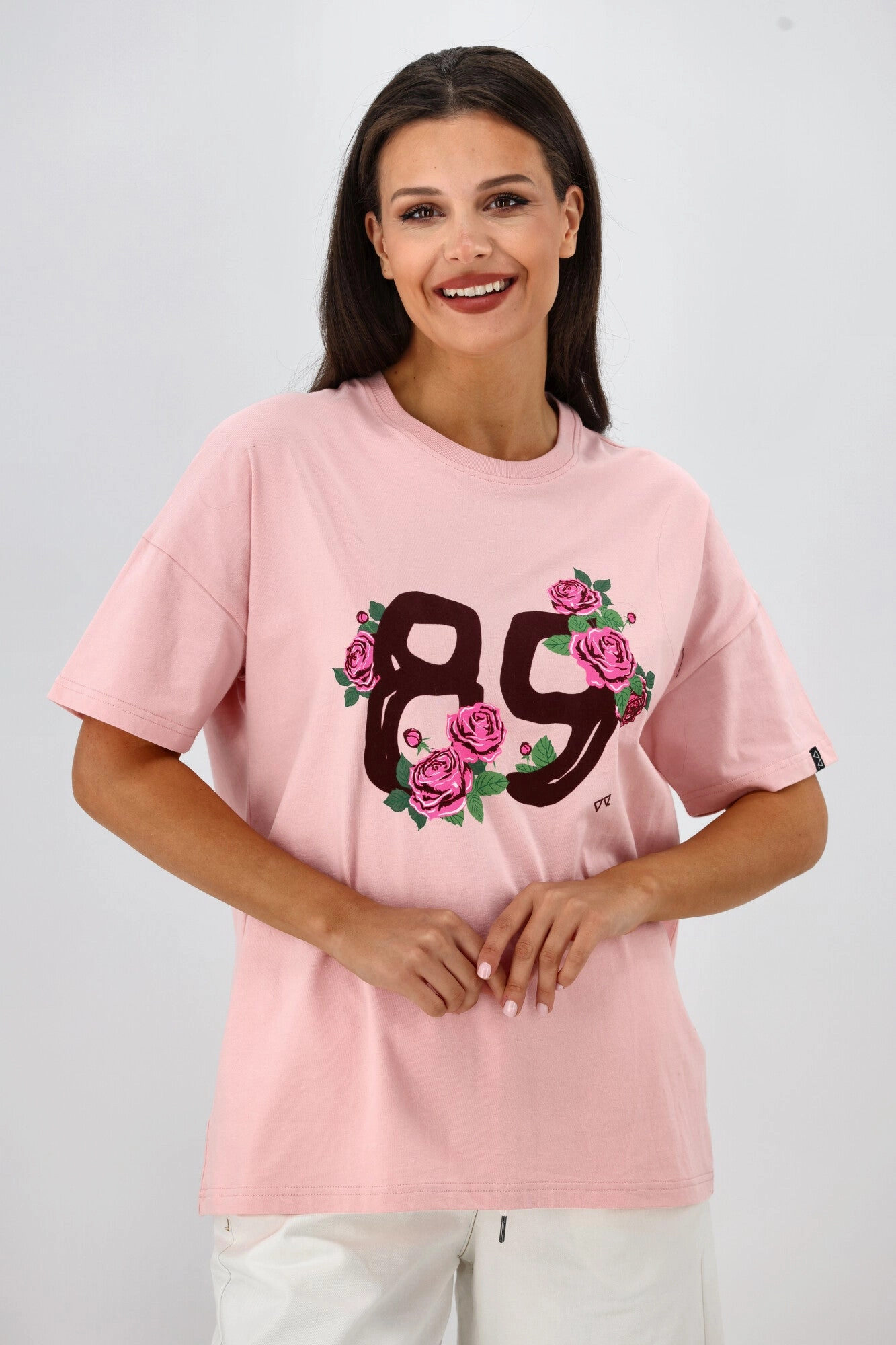Rebel Club Collegiate 89 Boyfriend Tee Pink Scoop neck