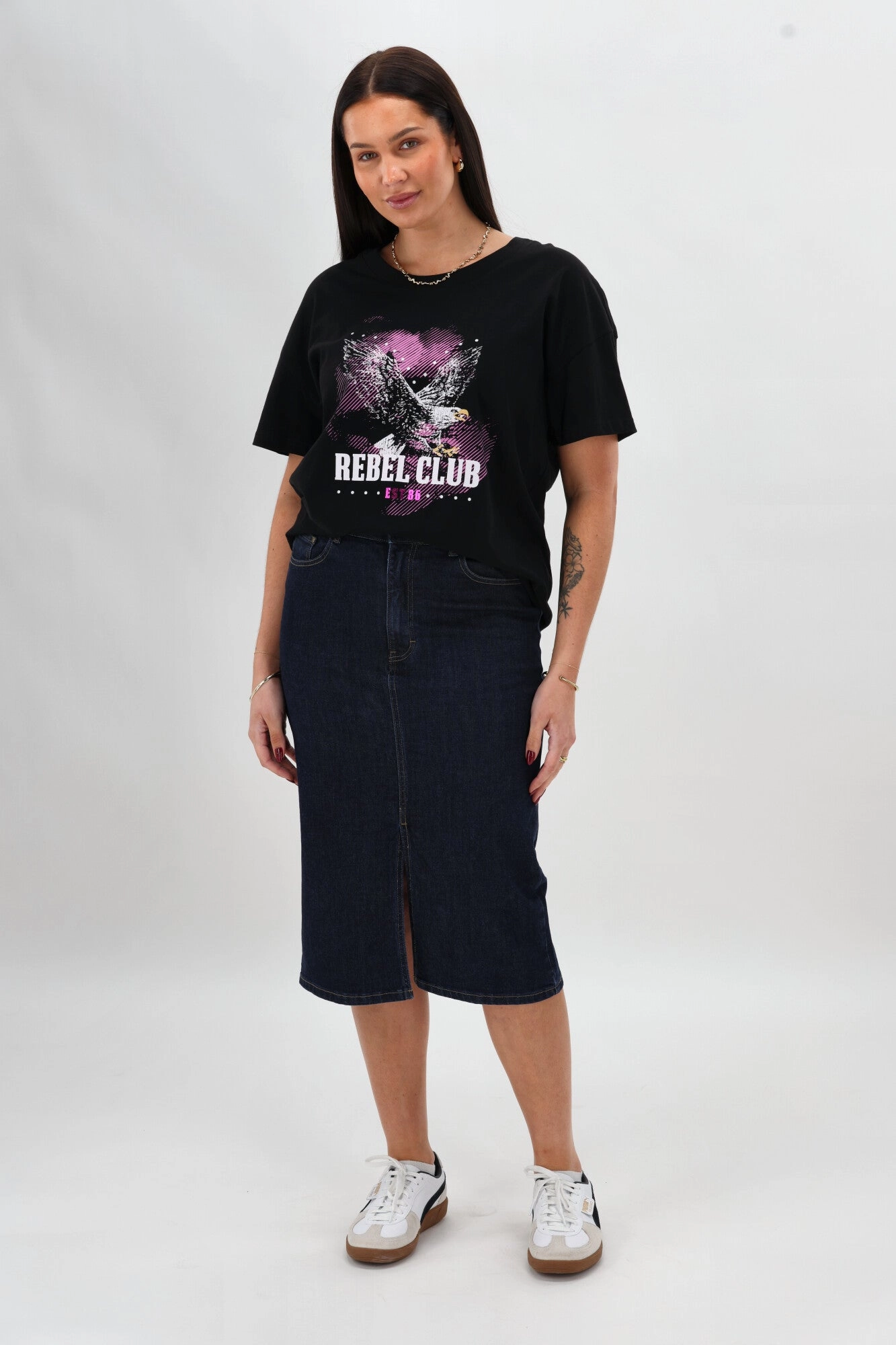 Leg Elongating Shine On Label Zekhani New Denim Skirt Raw Indigo