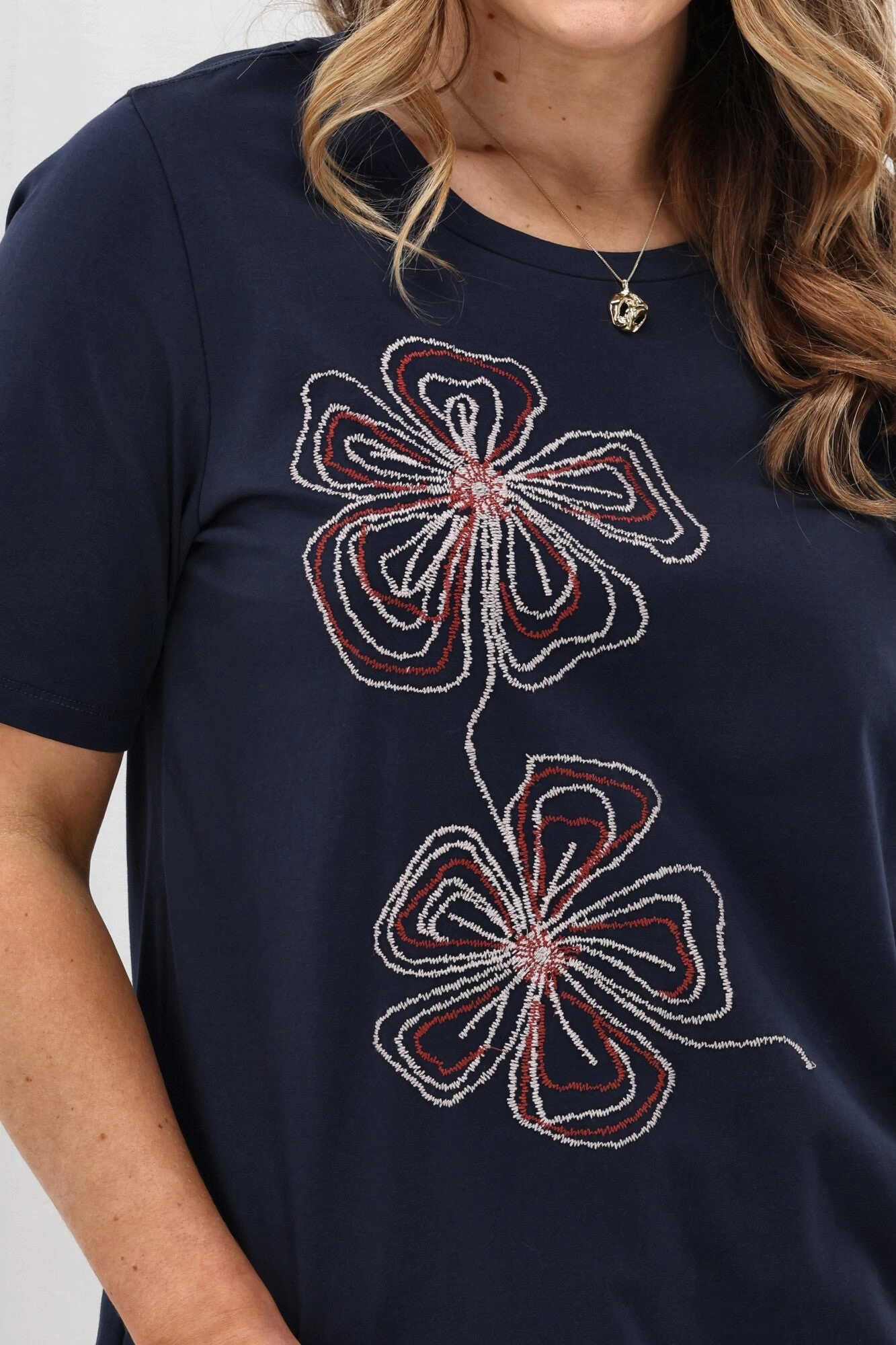 Active Comfort Wear Gloss The Label Zayden Floral Embroidered Tee Navy