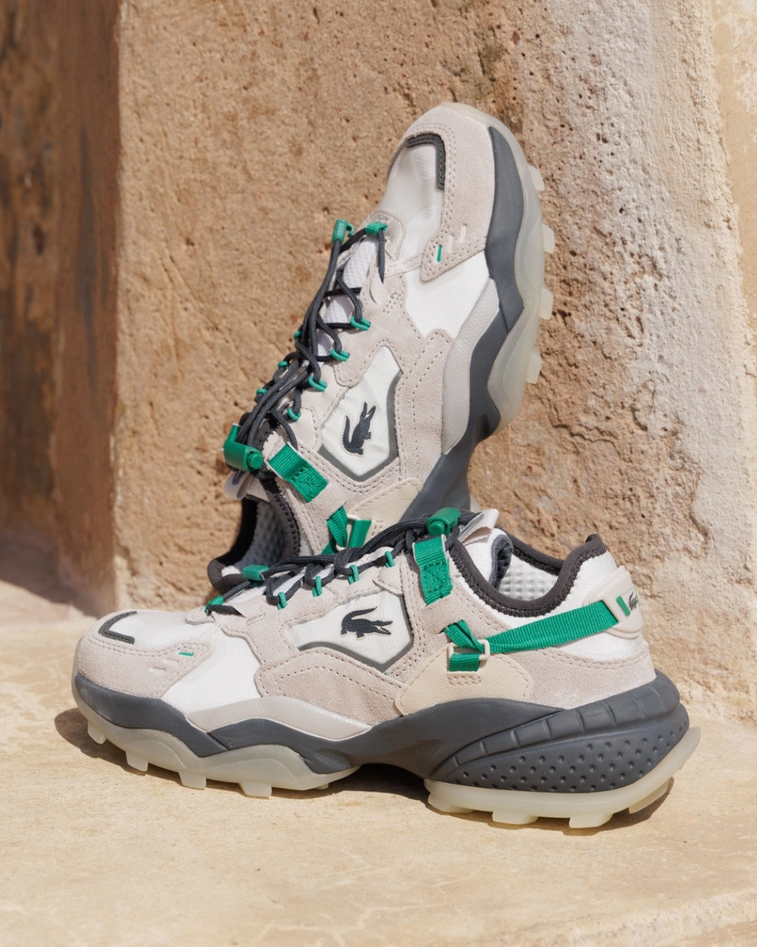 Impact Resistant Shell Zero Pressure Lguard Breaker Off Wht Dk gry mesh