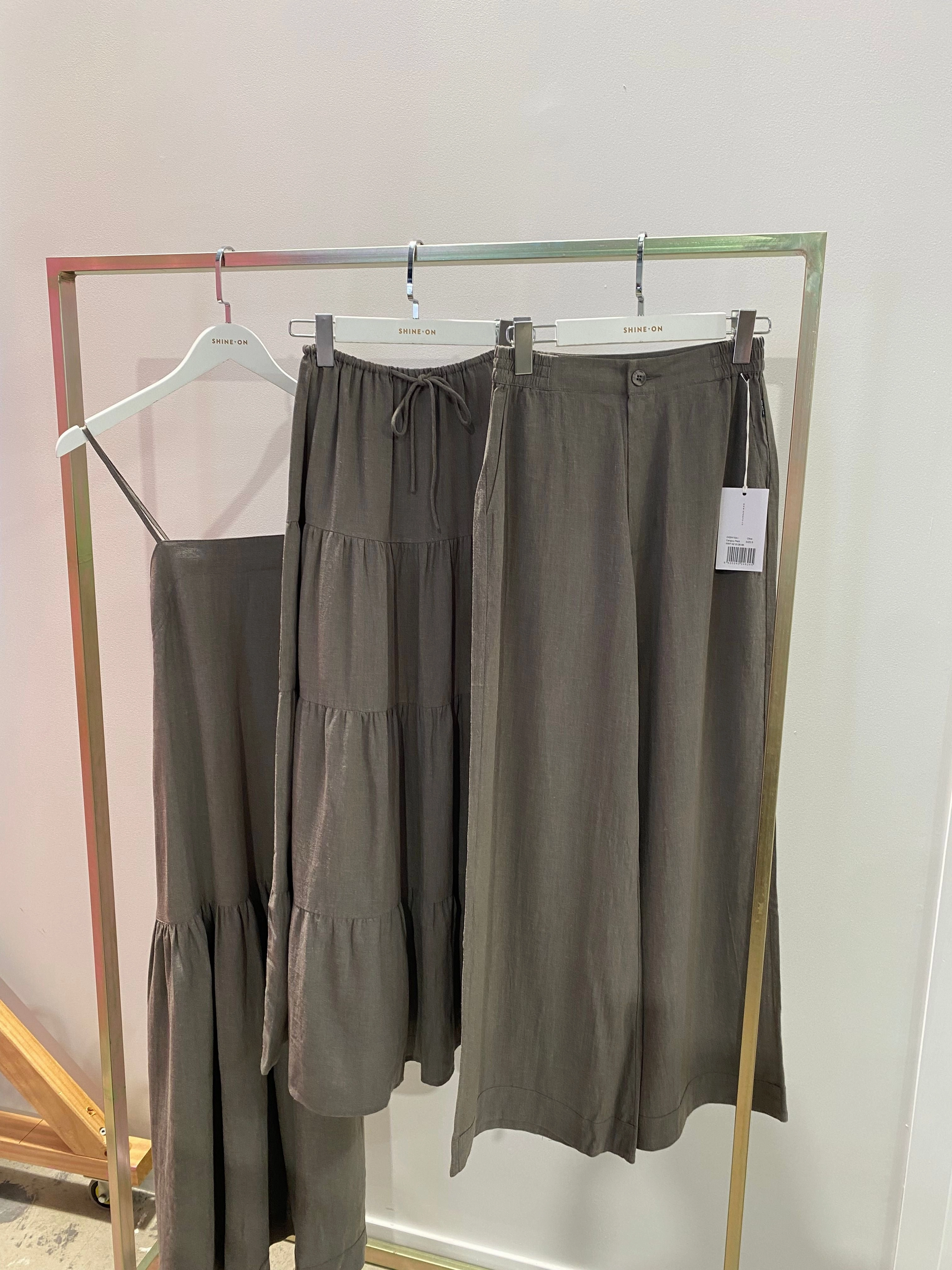RPM Canguu Pant Olive Minimalist Style Summer Wear